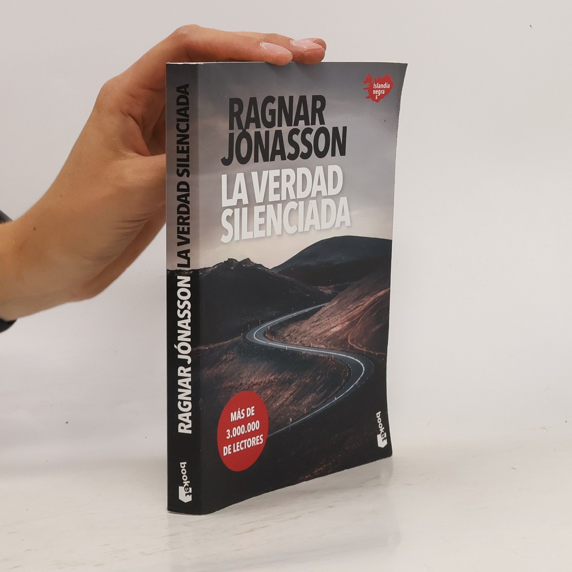 Ragnar Jónasson La verdad silenciada