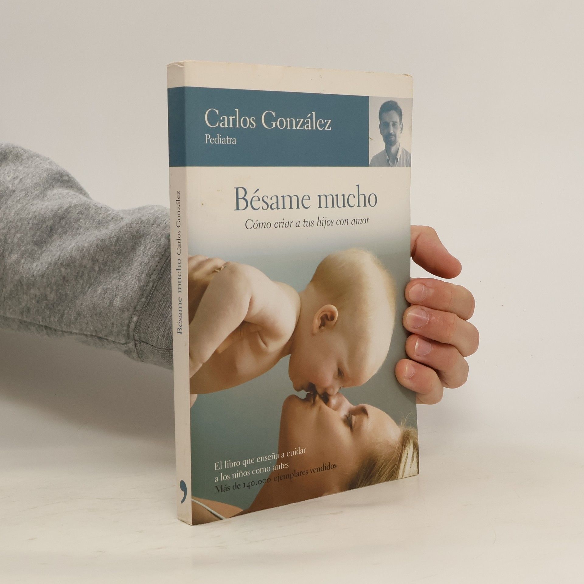 Carlos González Bésame mucho