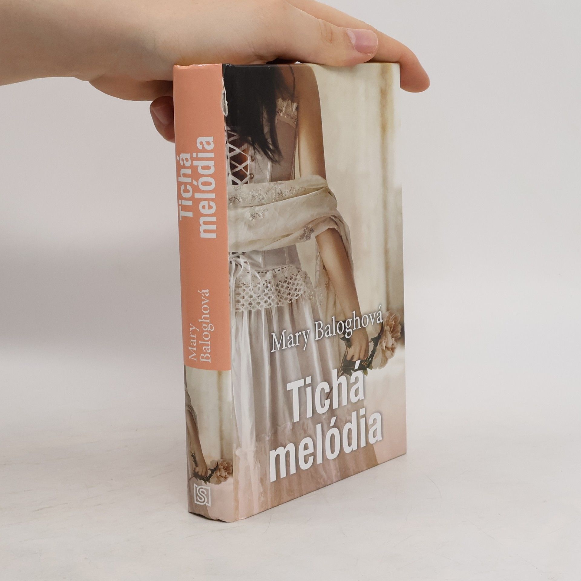 Mary Balogh Tichá melódia
