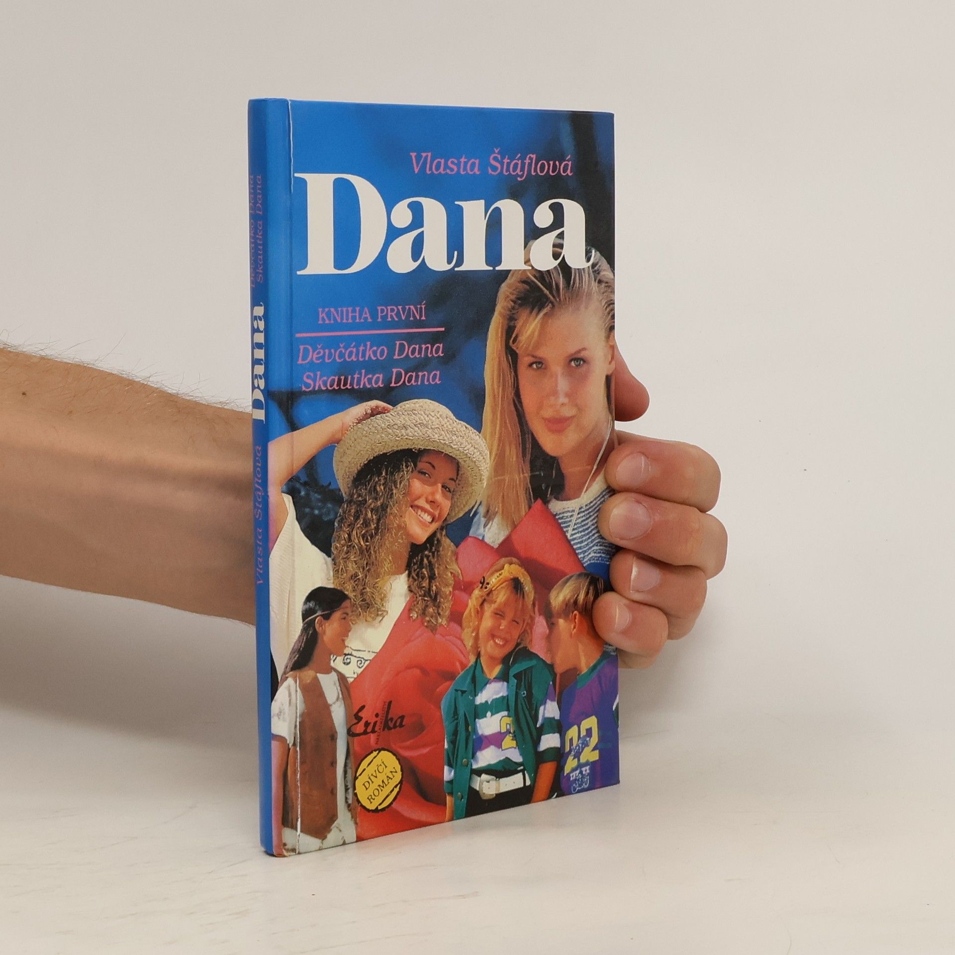 Vlasta Štáflová Dana. Kniha 1