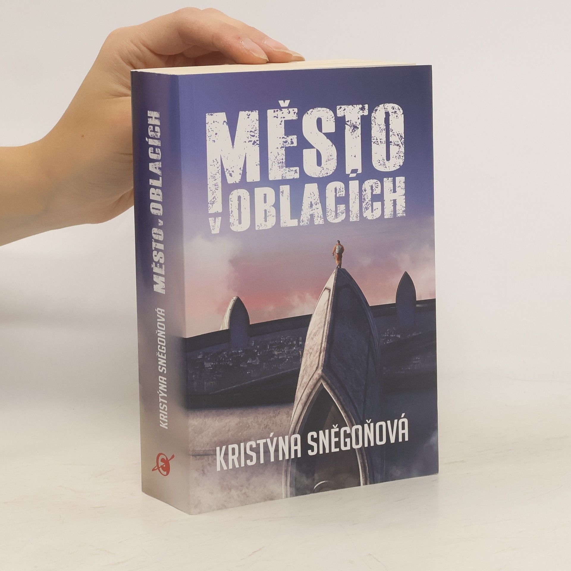 Kristýna Sněgoňová Město v oblacích