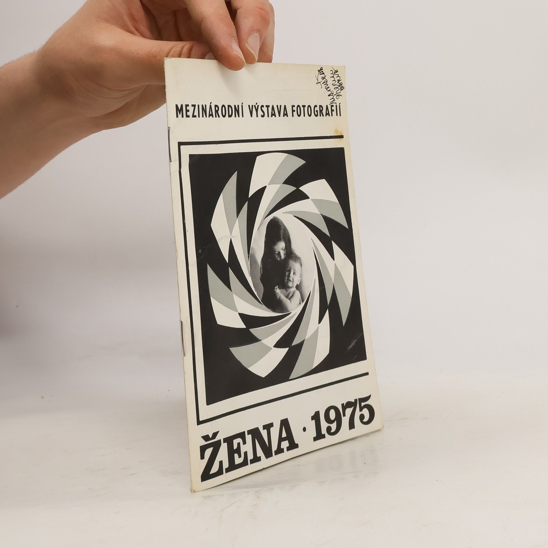 Auteurscollectief Mezinárodní výstava fotografií. Žena 1975