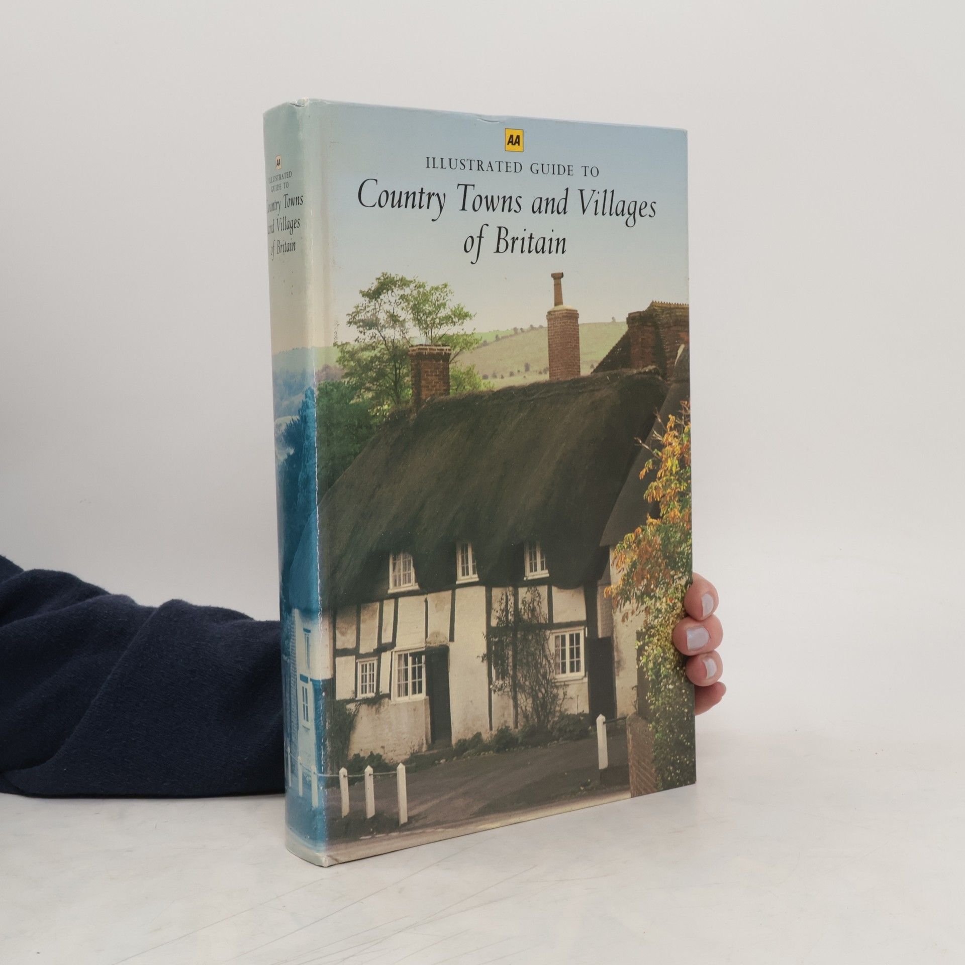 Geoffrey Berry AA Illustrated Guide to Country Towns and Villages of Britain