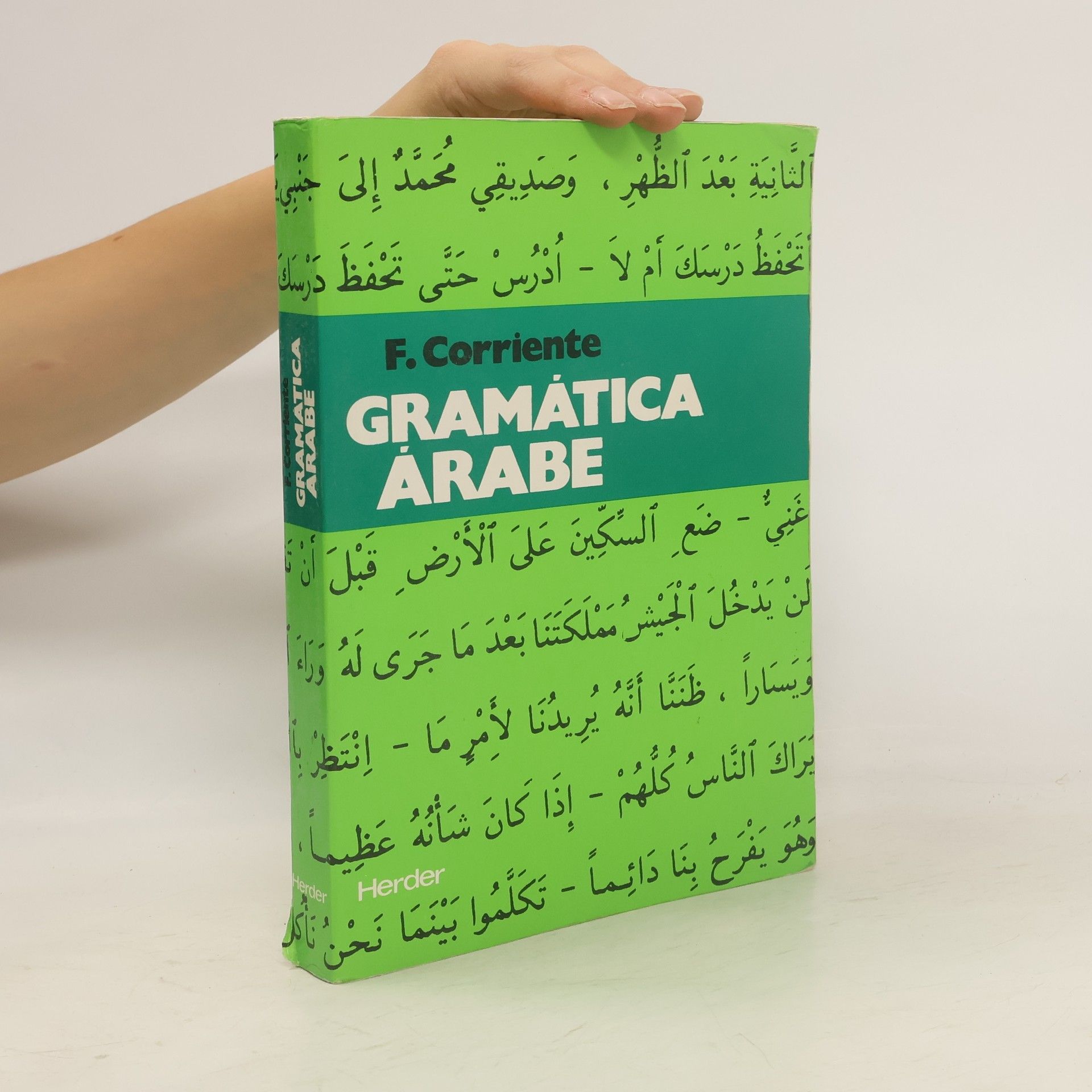 Collectif d'auteurs Gramática árabe