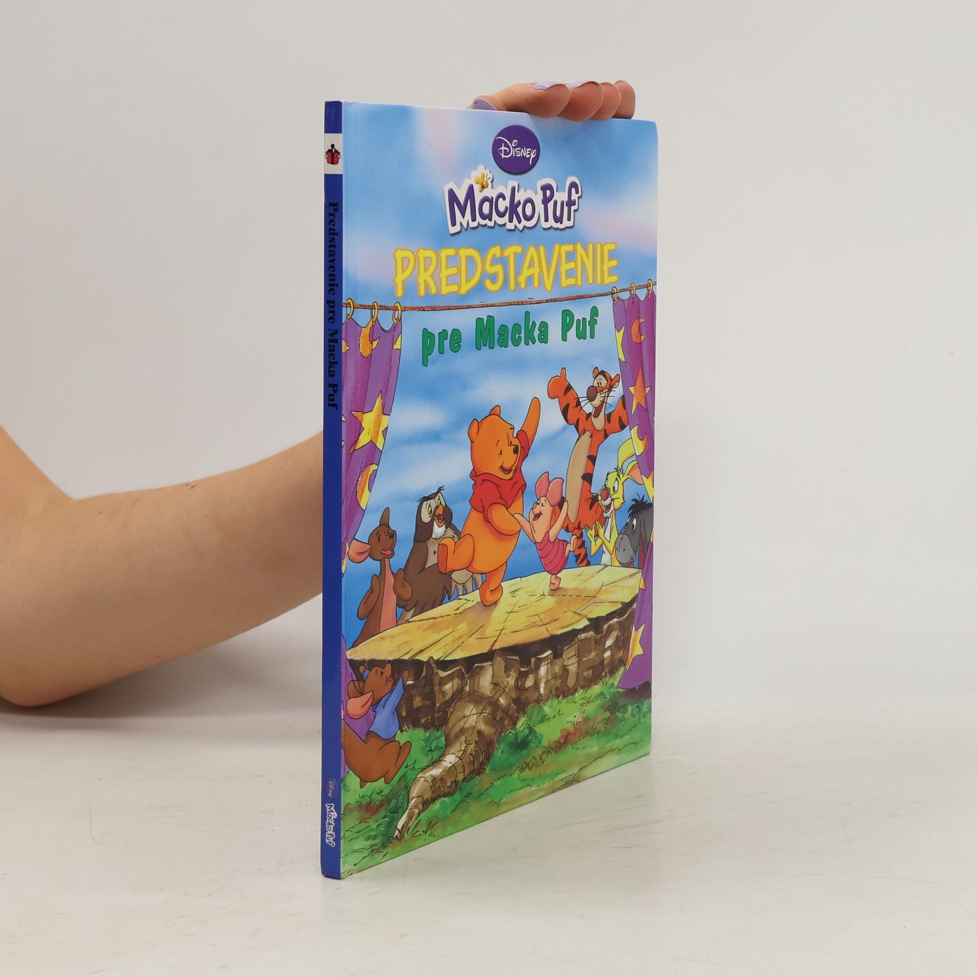 Walt Disney Predstavenie pre Macka Puf