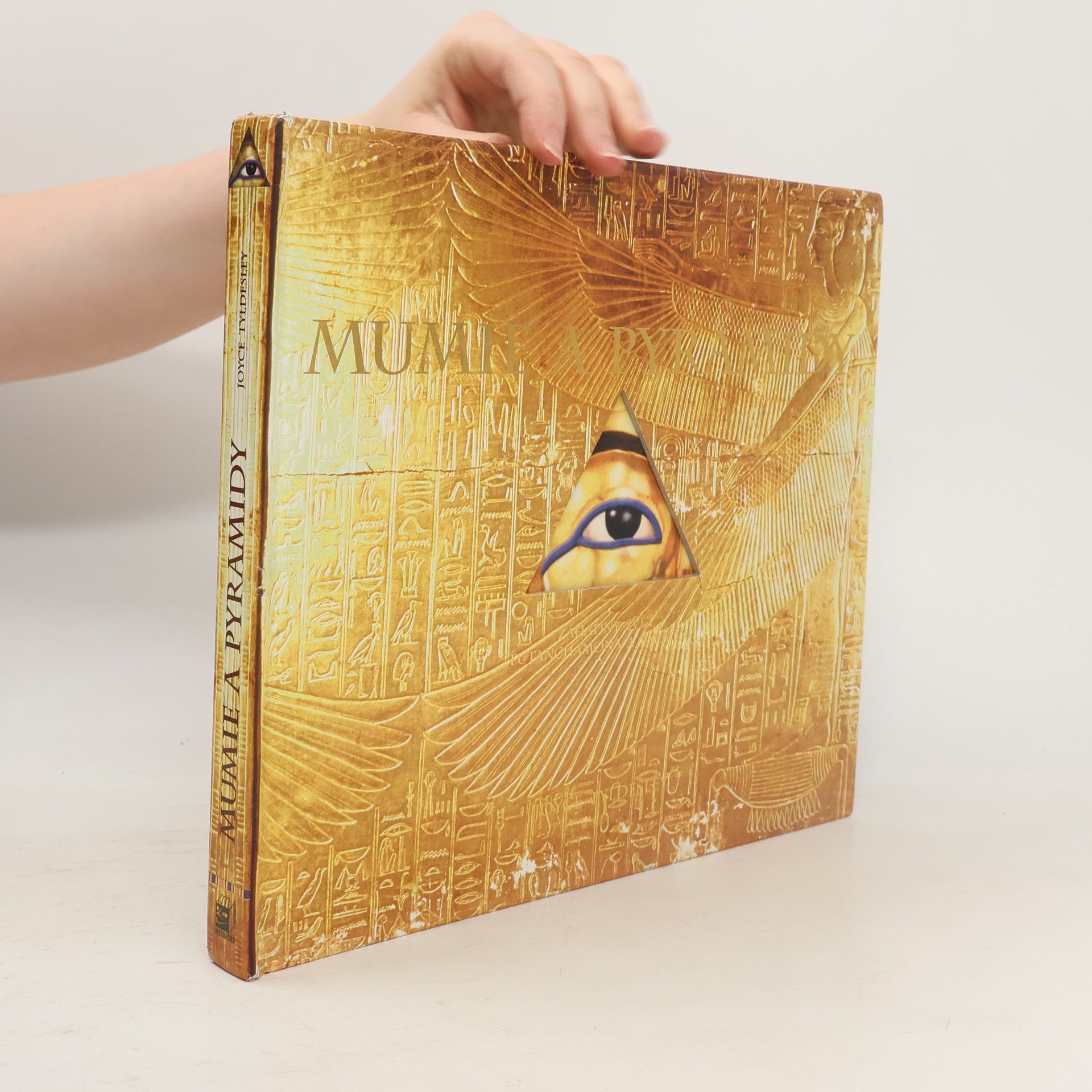 Autorenkollektiv Mumie a pyramidy