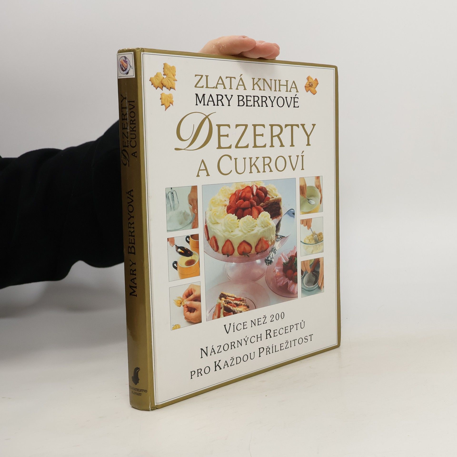 Mary Berry Dezerty a cukroví
