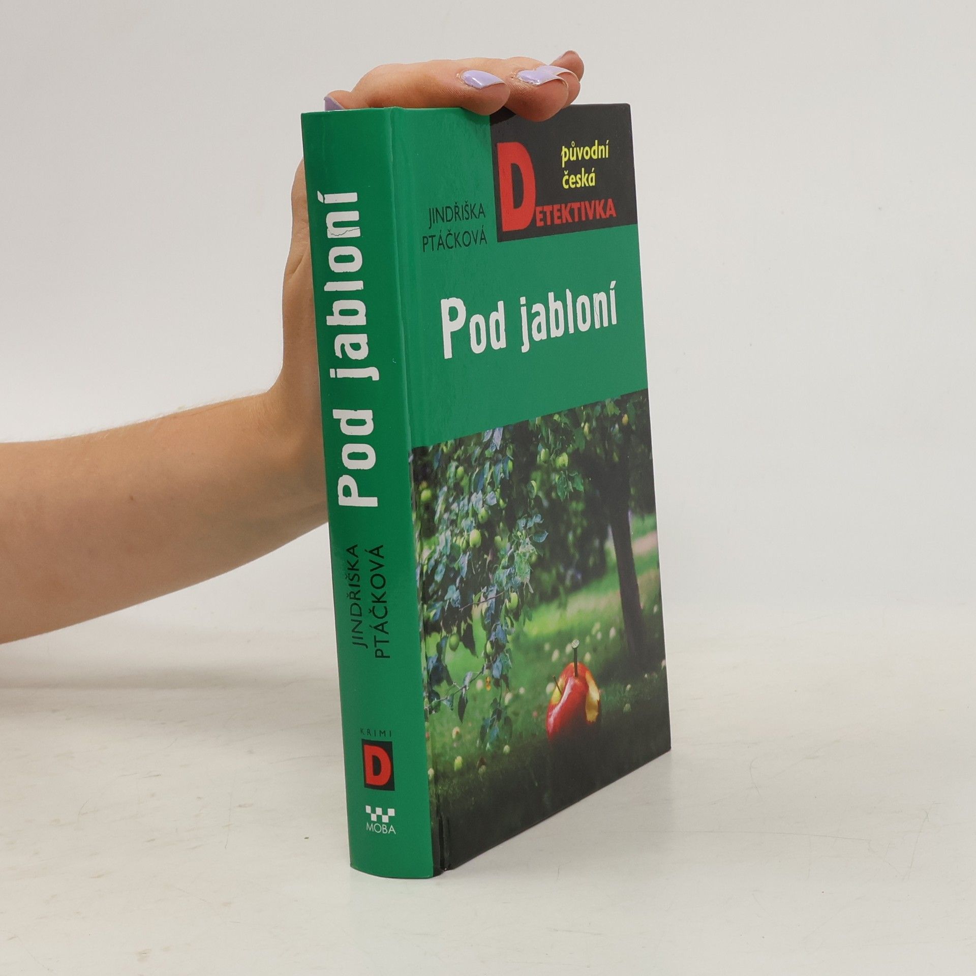 Jindřiška Ptáčková Pod jabloní