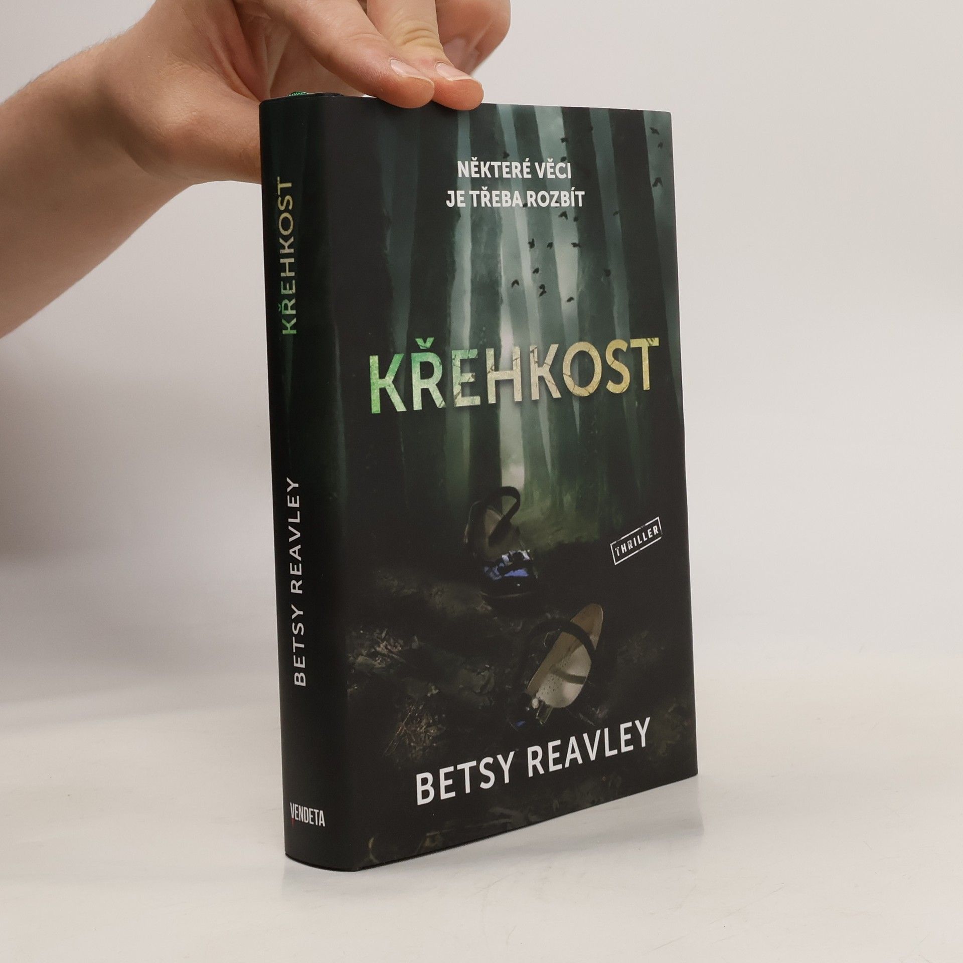 Betsy Reavley Křehkost