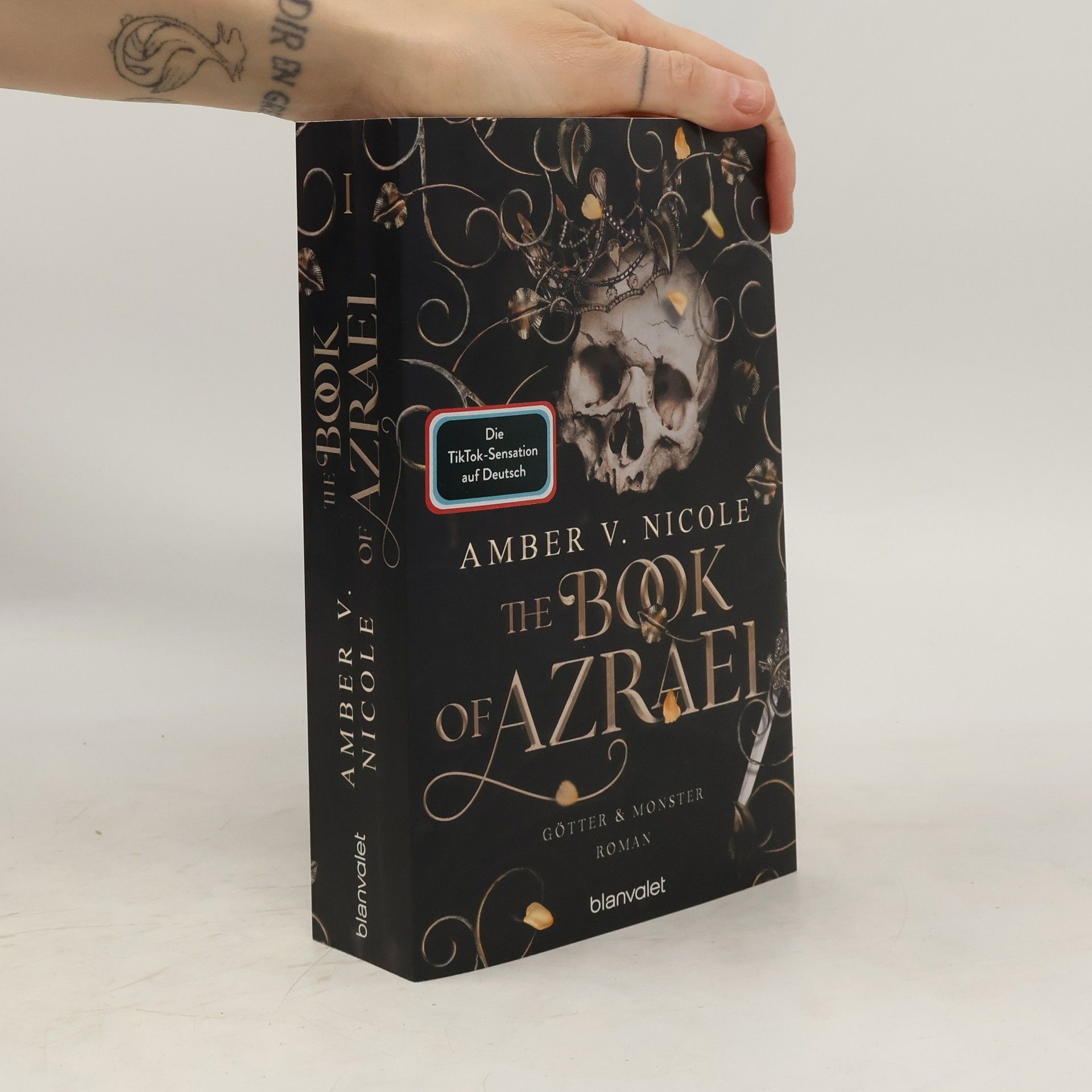 Amber V Nicole The Book of Azrael