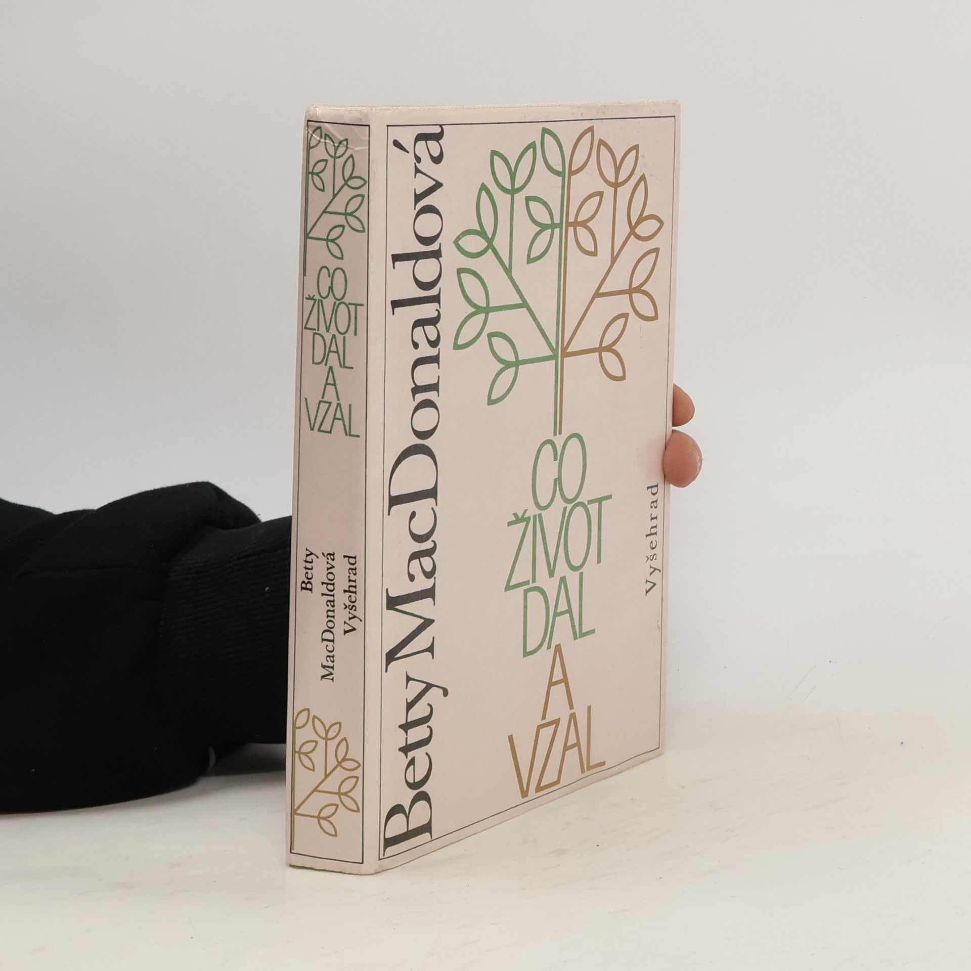 Betty MacDonald Co život dal a vzal