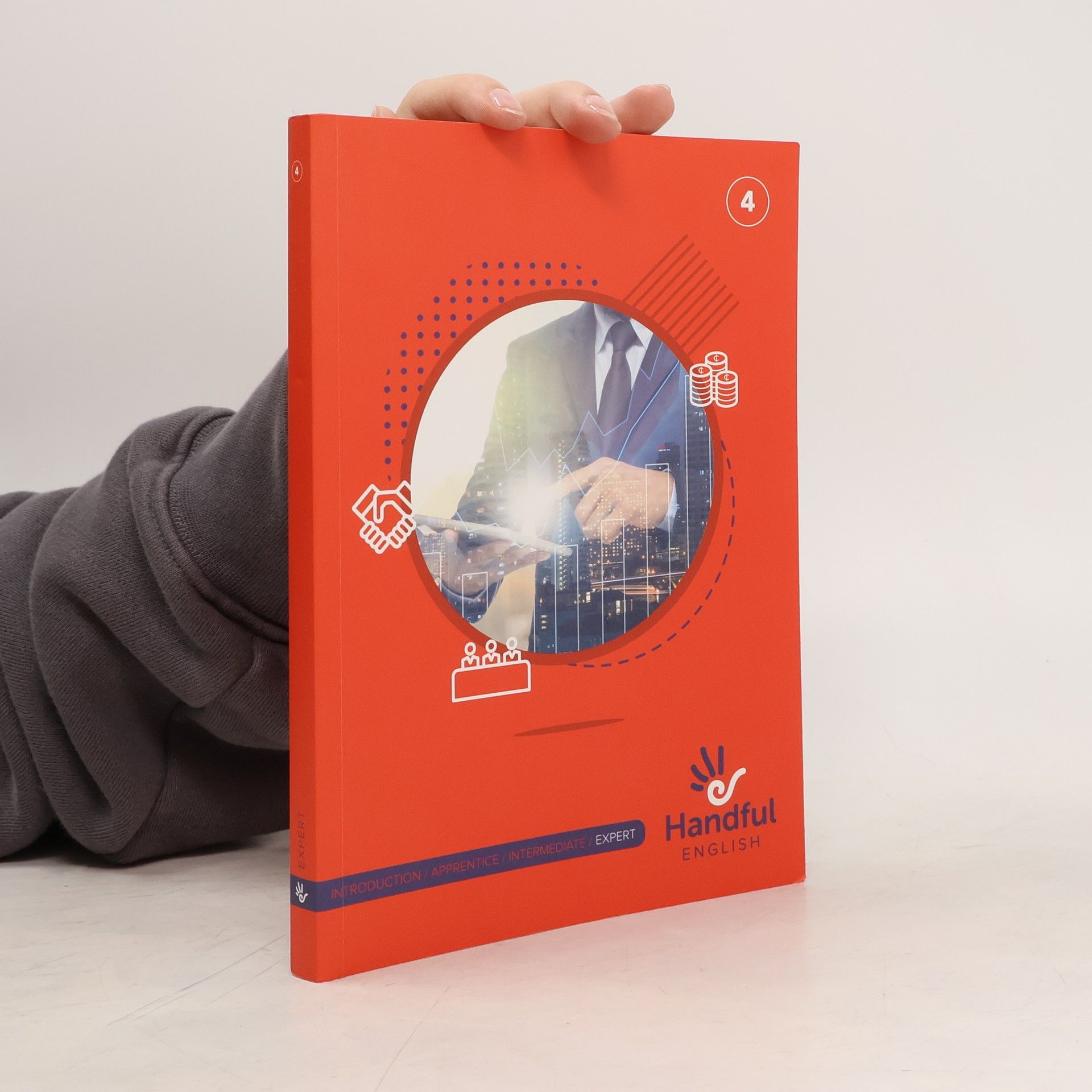 Various authors Handful English Expert 4