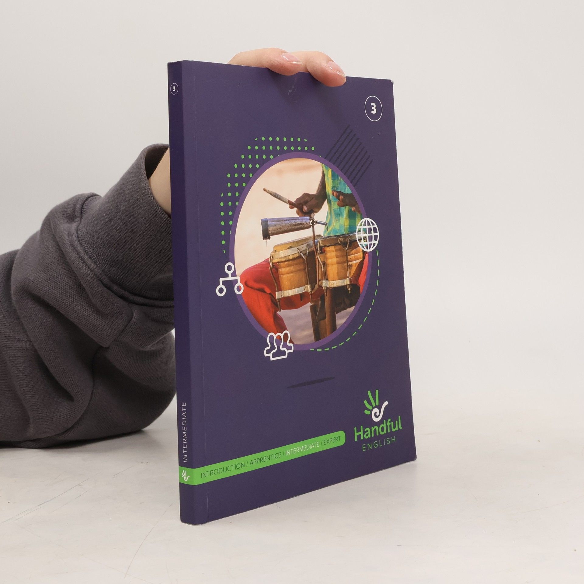 Collectif d'auteurs Handful English Intermediate 3