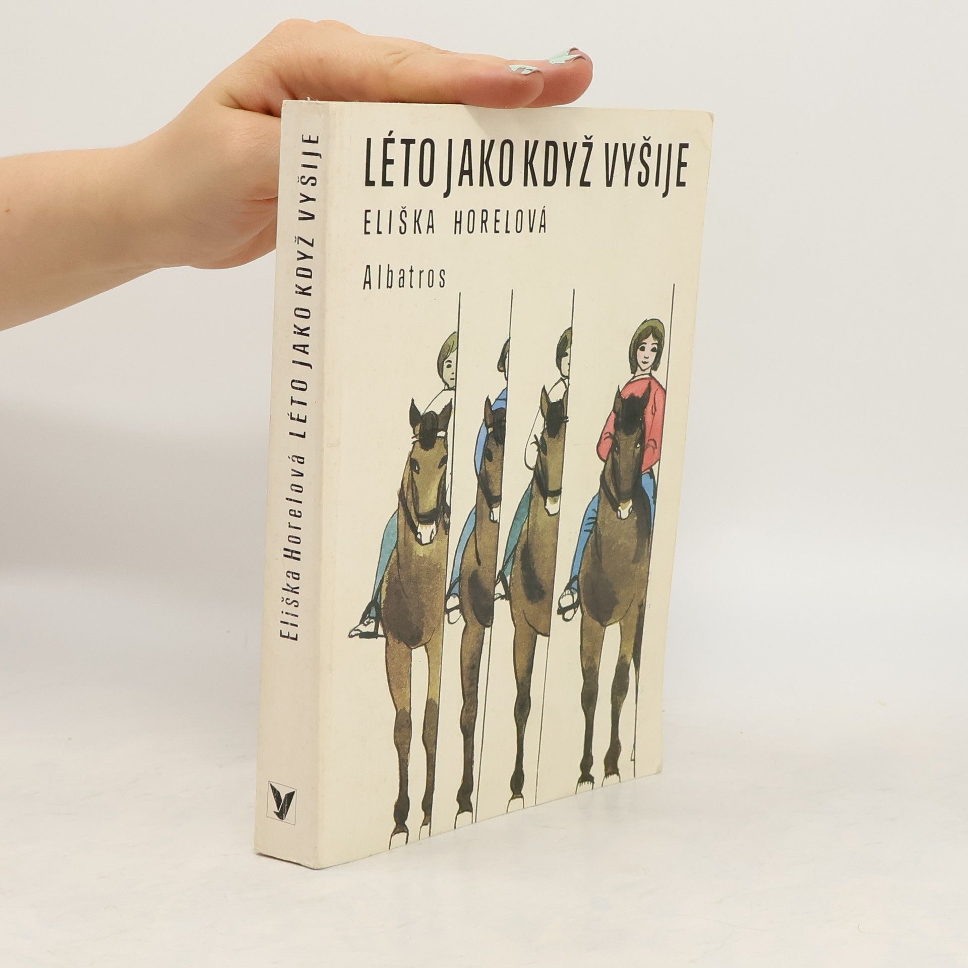 Eliška Horelová Léto jako když vyšije