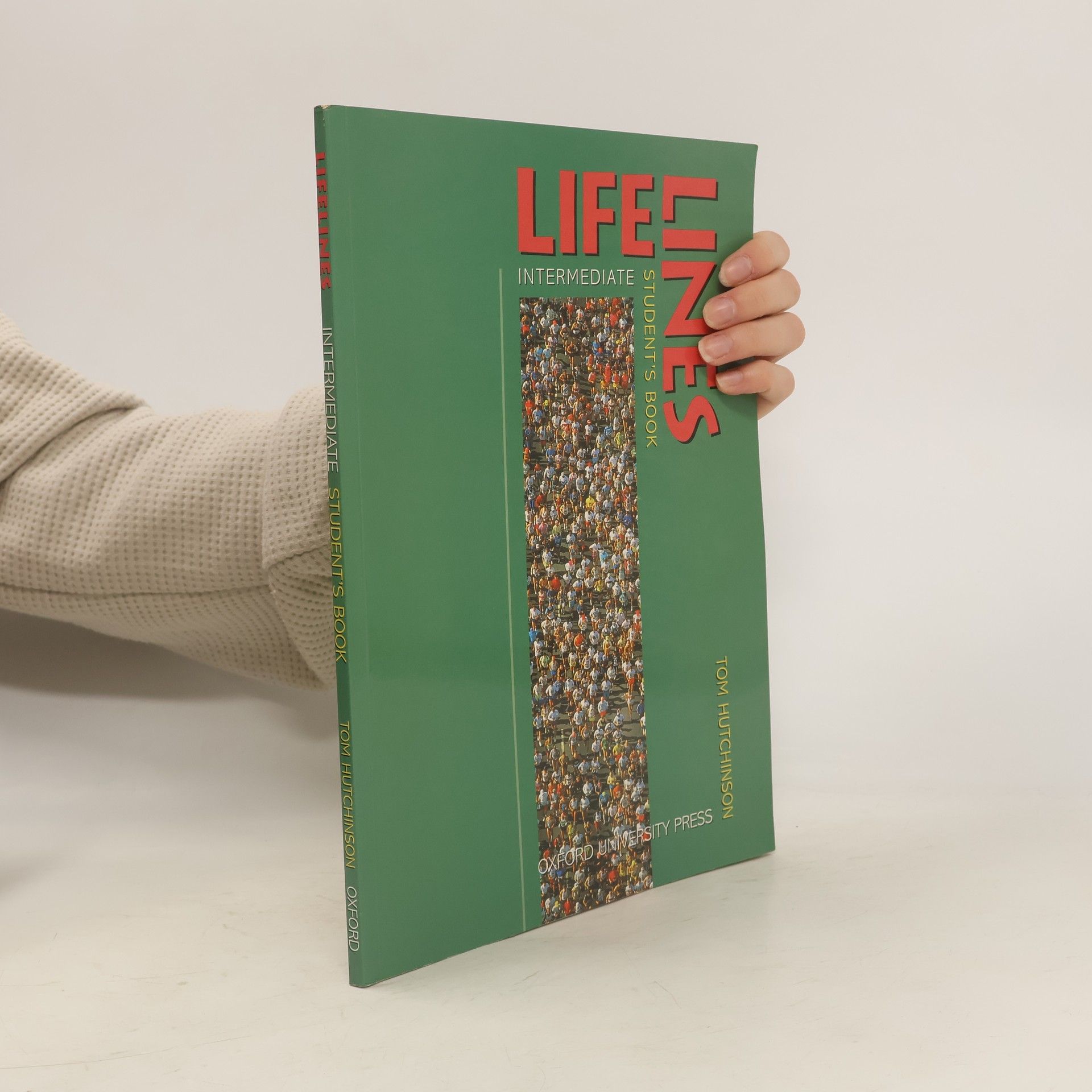 Tom Hutchinson Lifelines : intermediate student's book