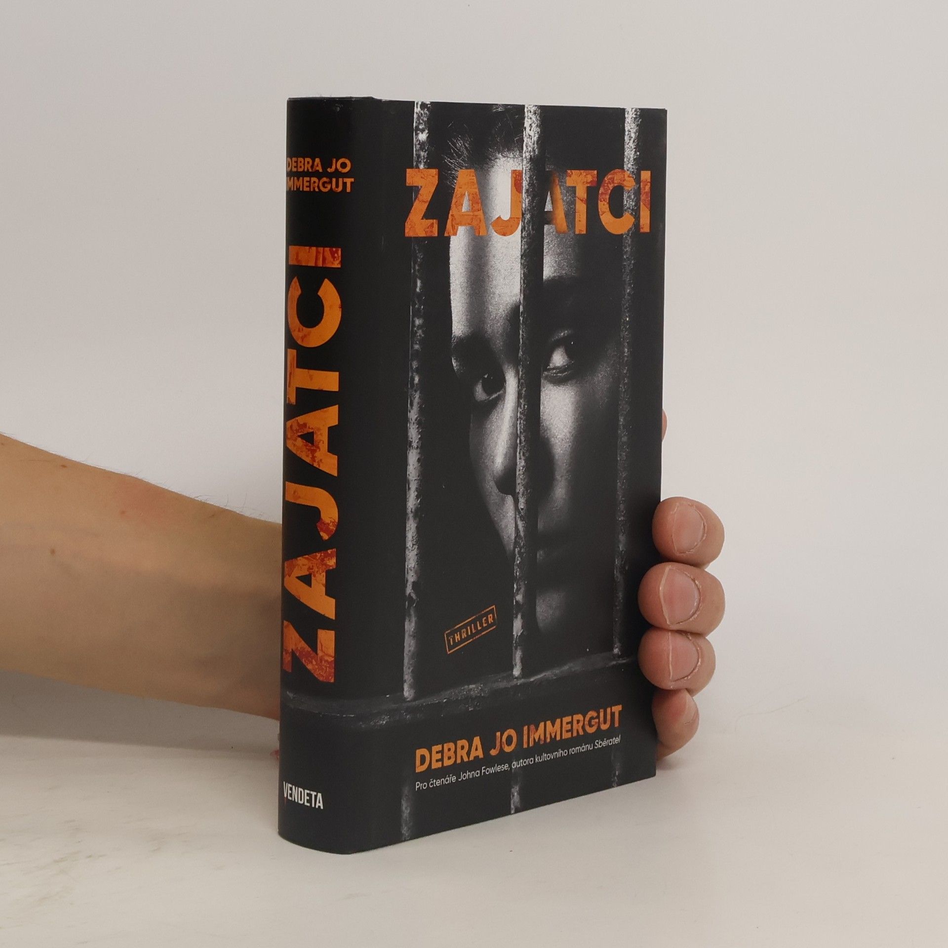 Debra Jo Immergut Zajatci