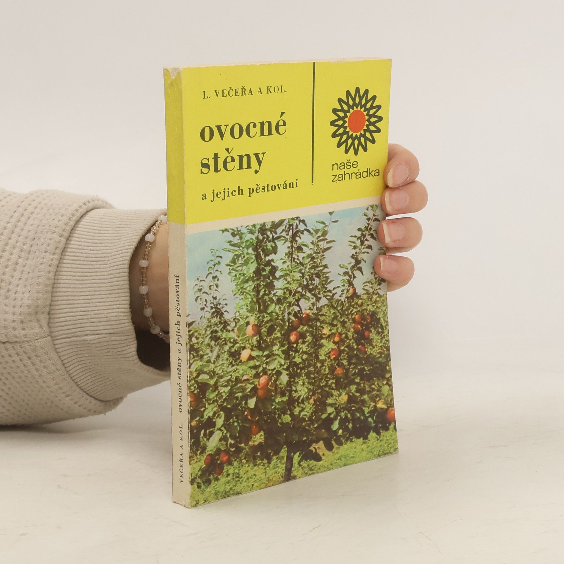 Ludvík Večeřa Ovocné stěny a jejich pěstování