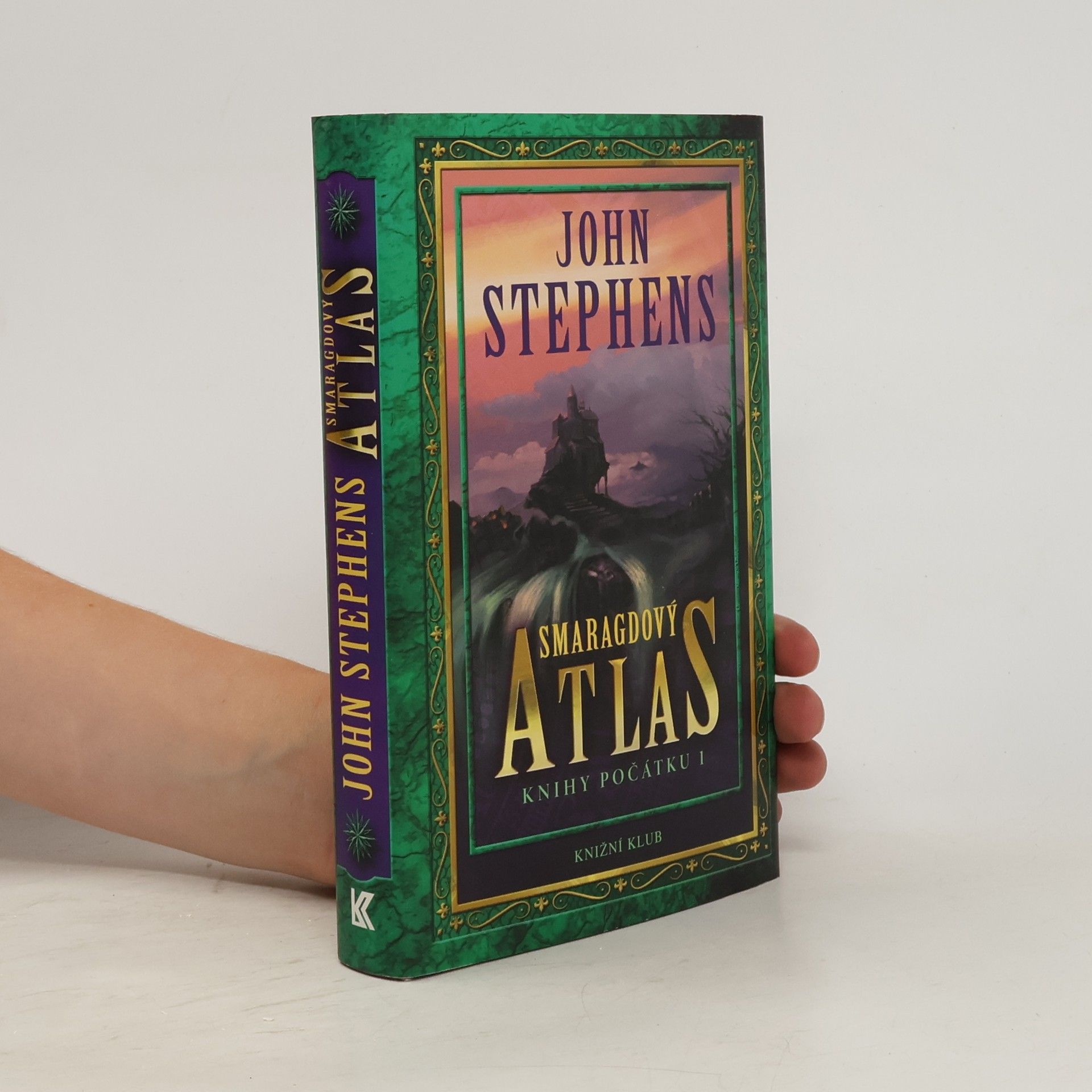 John Stephens Knihy počátku. 1. Smaragdový atlas