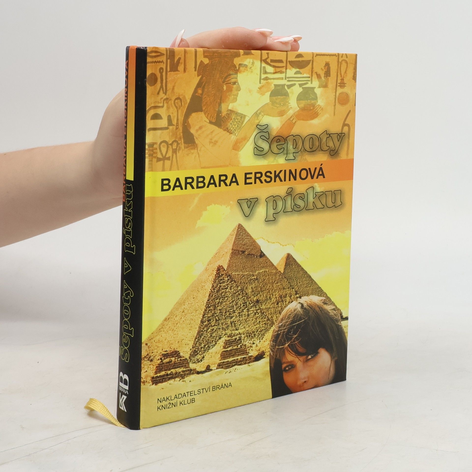 Barbara Erskinová Šepoty v písku