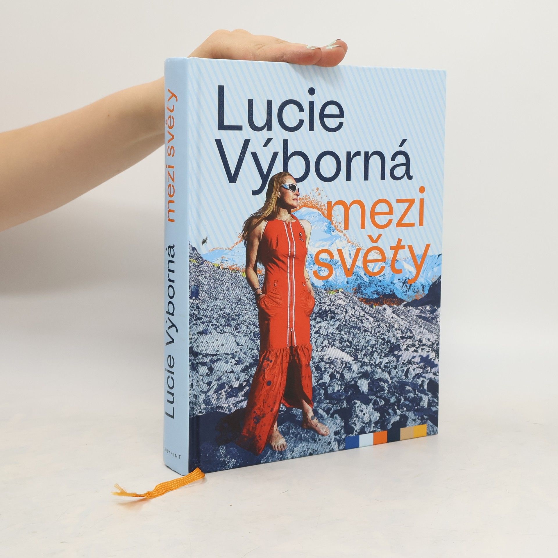 Lucie Výborná Mezi světy