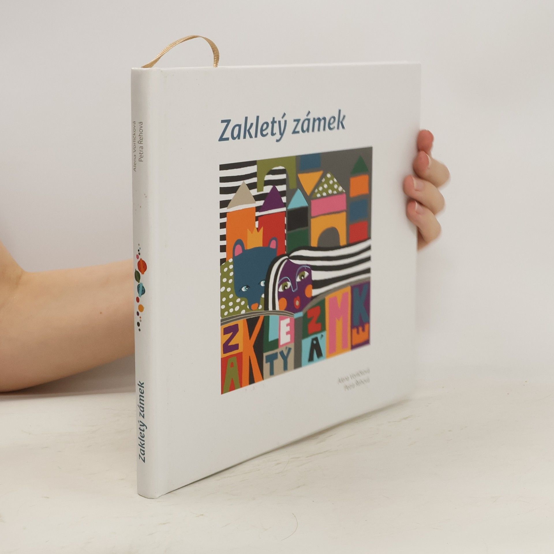 Alena Vorlíčková Zakletý zámek