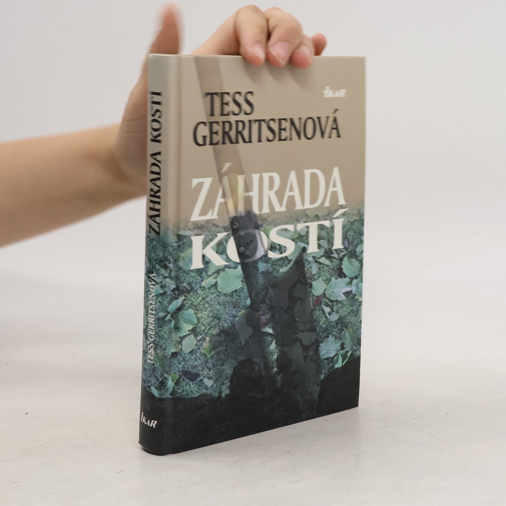 Tess Gerritsen Záhrada kostí
