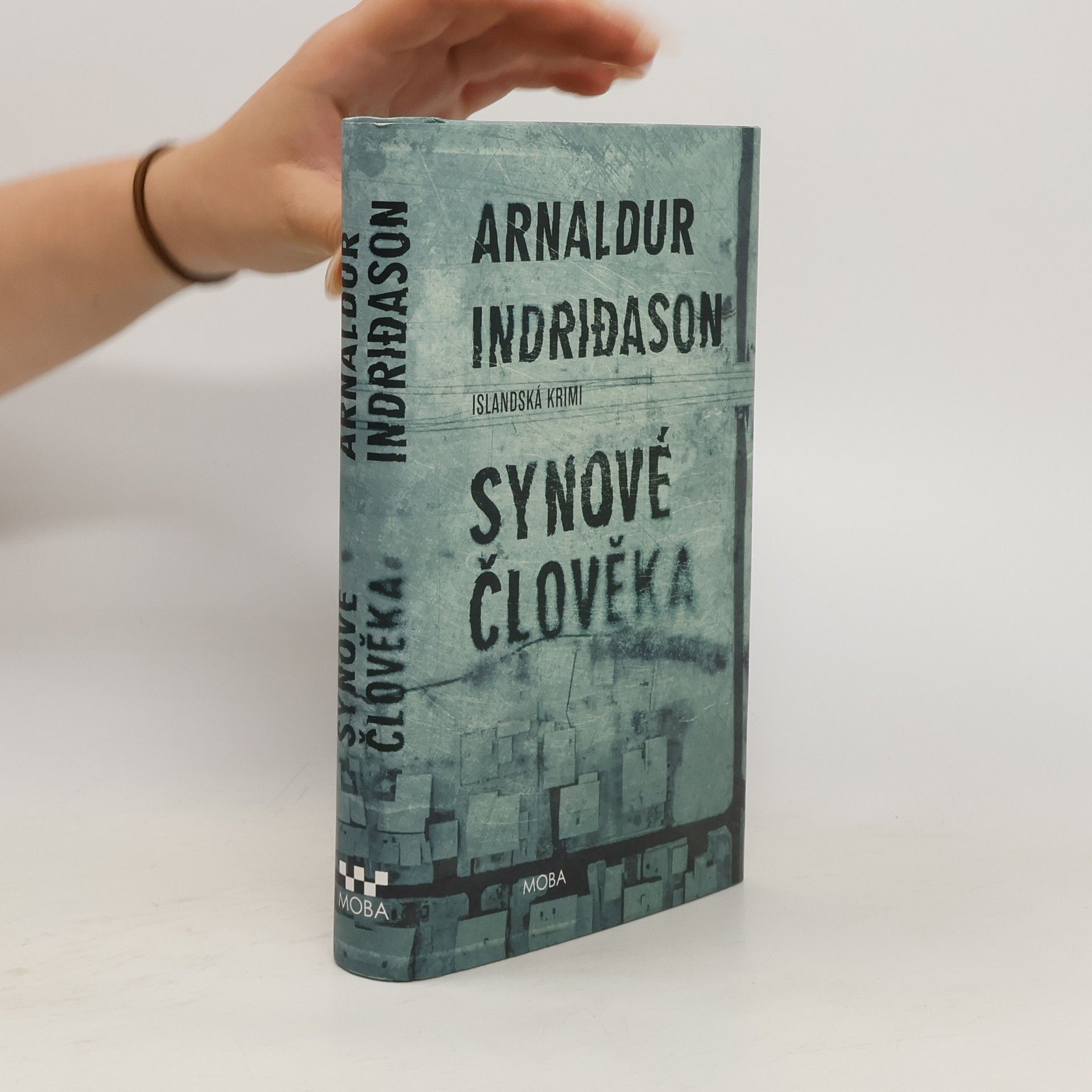 Arnaldur Indriðason Synové člověka