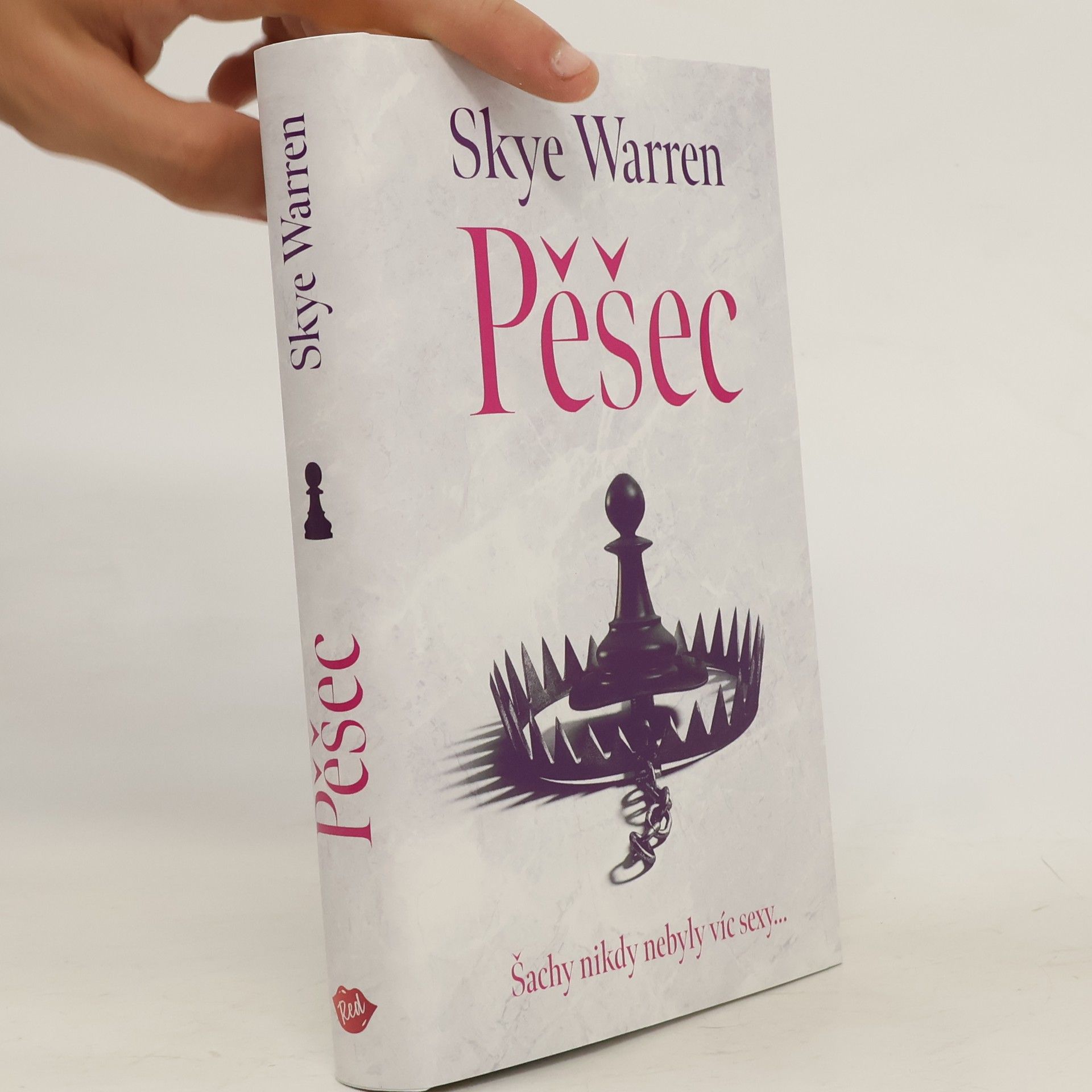 Skye Warren Pěšec