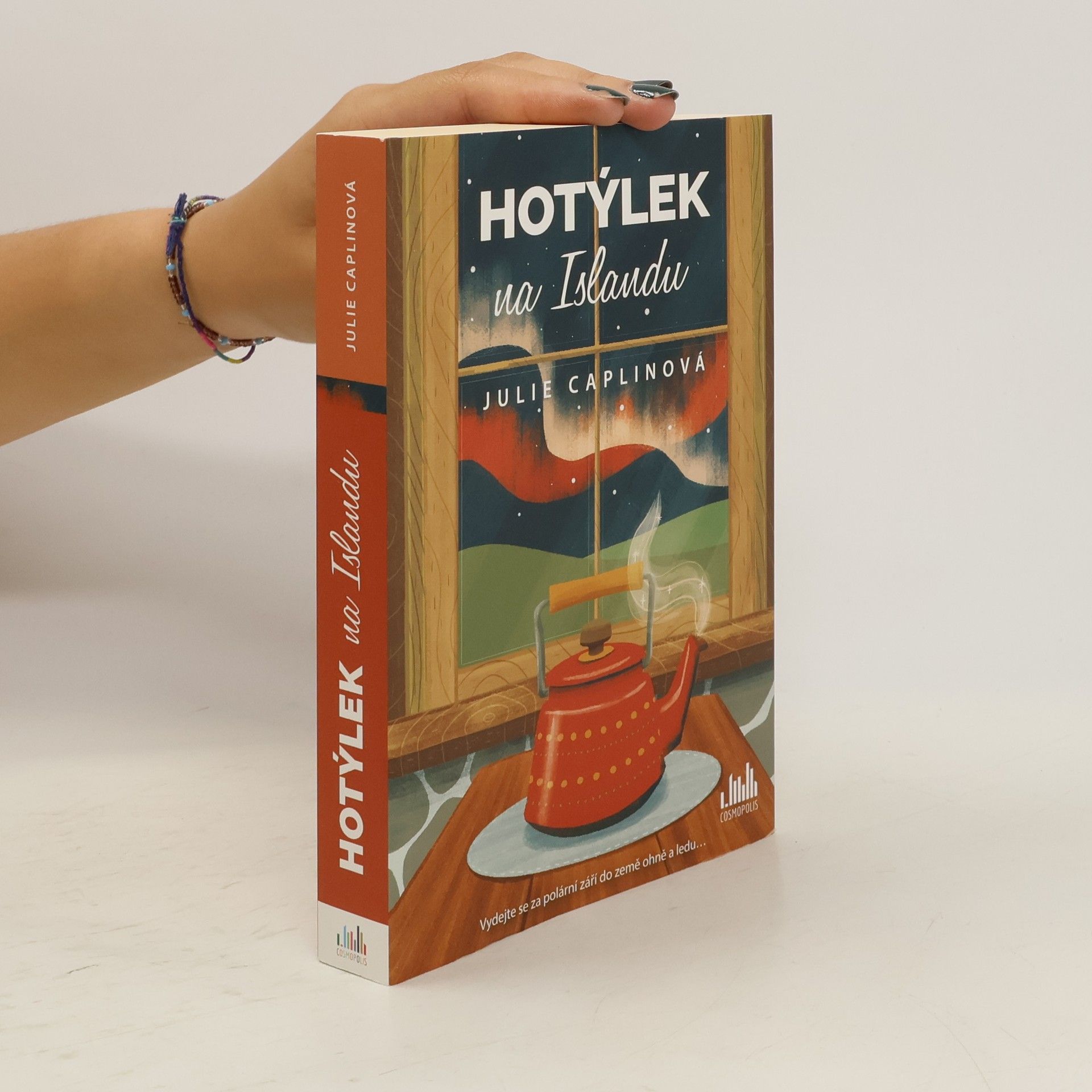 Julie Caplinová Hotýlek na Islandu