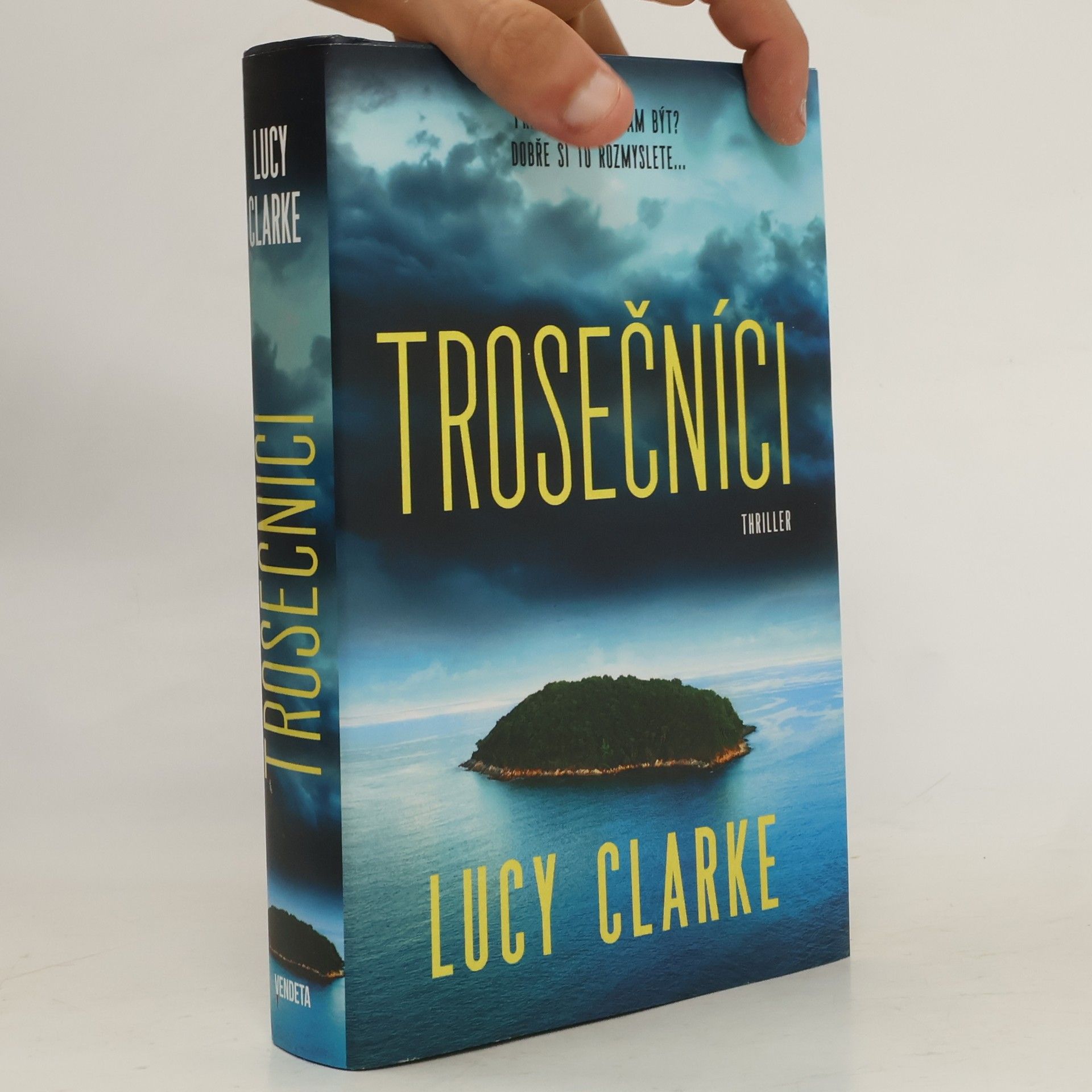Lucy Clarke Trosečníci