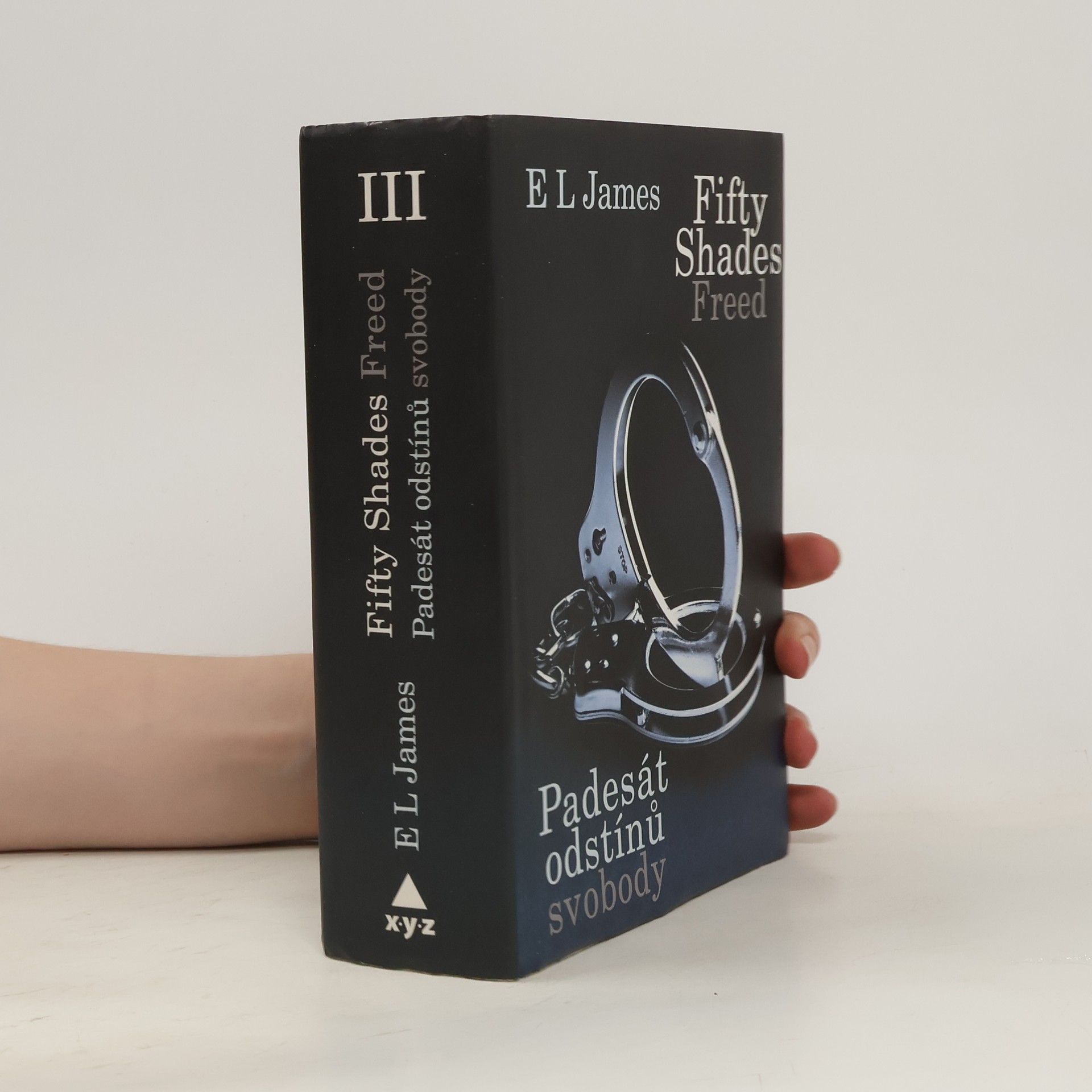E. L. James Padesát odstínů svobody