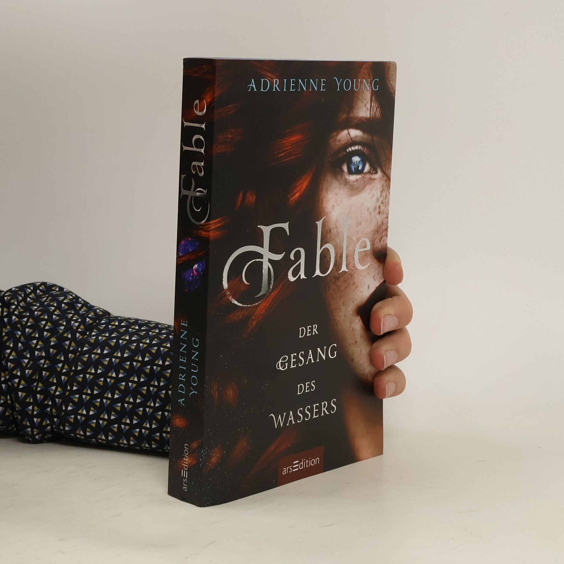 Adrienne Young Fable - Der Gesang des Wassers (Fable 1)