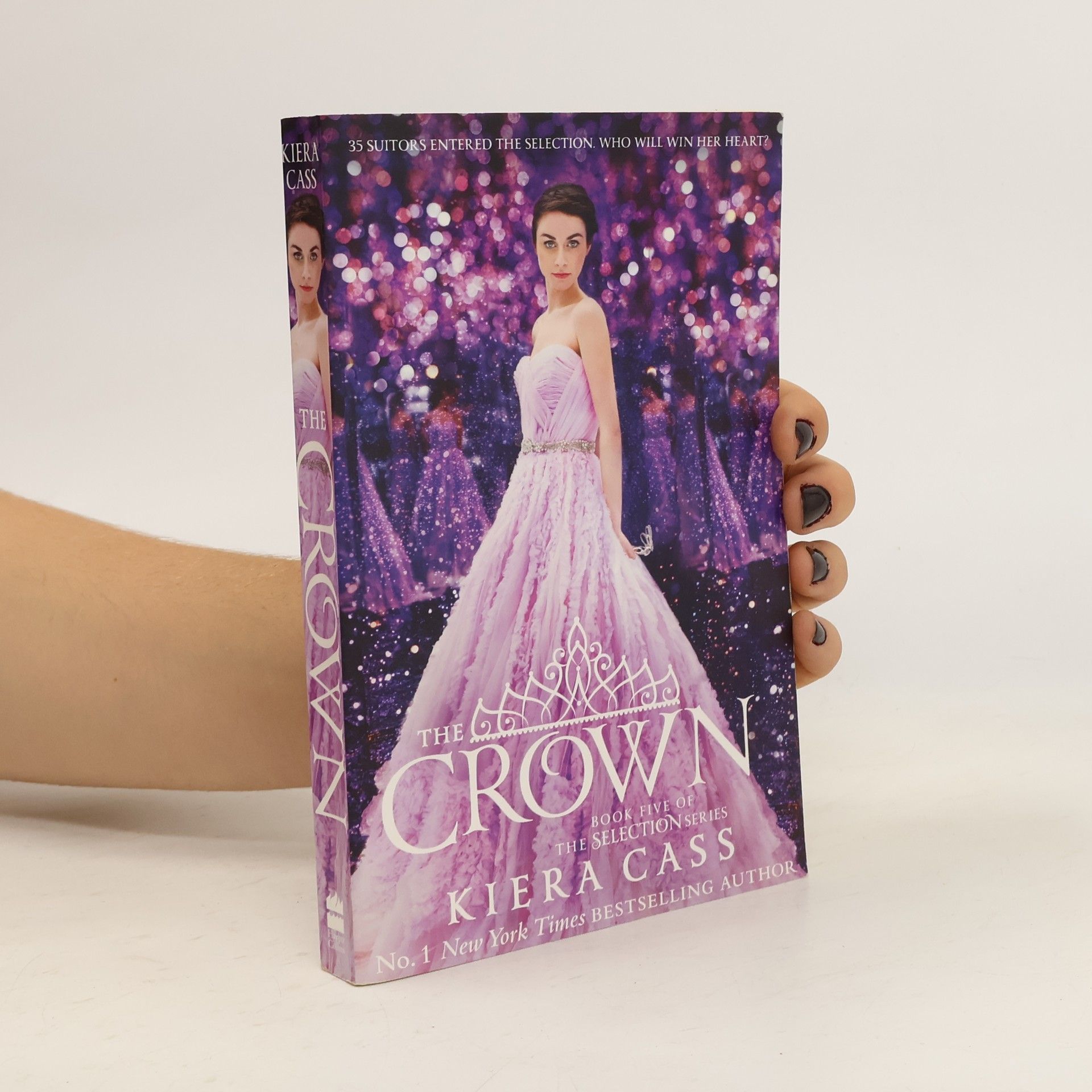 Kiera Cass The Crown. 5. díl