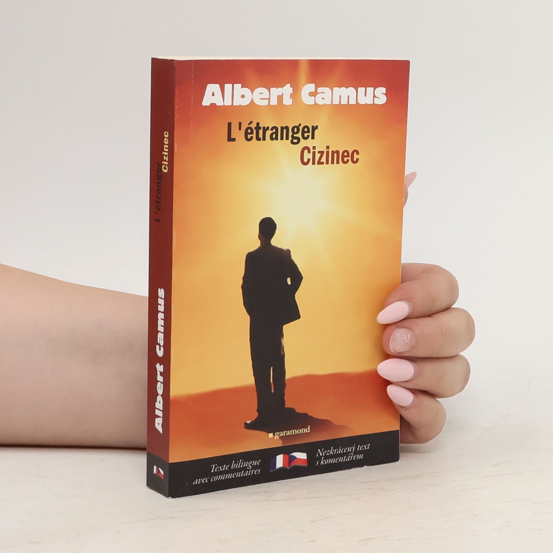 Albert Camus L'étranger. Cizinec
