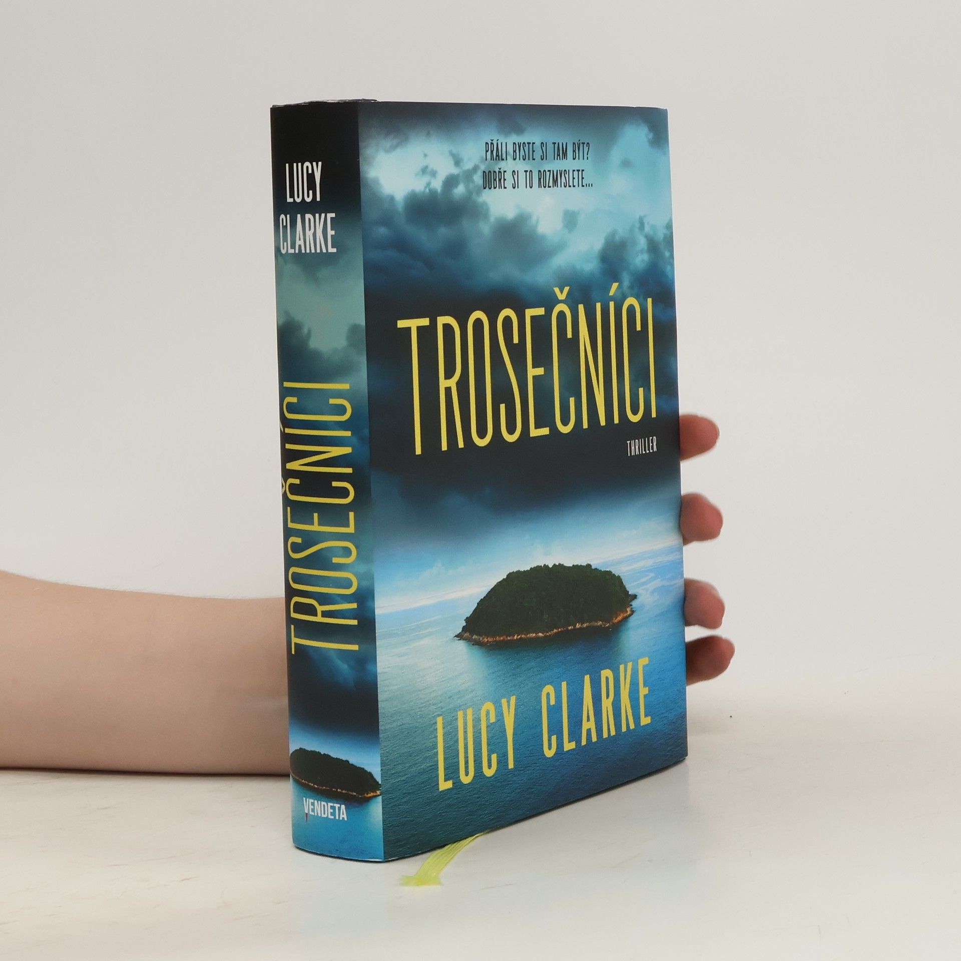 Lucy Clarke Trosečníci