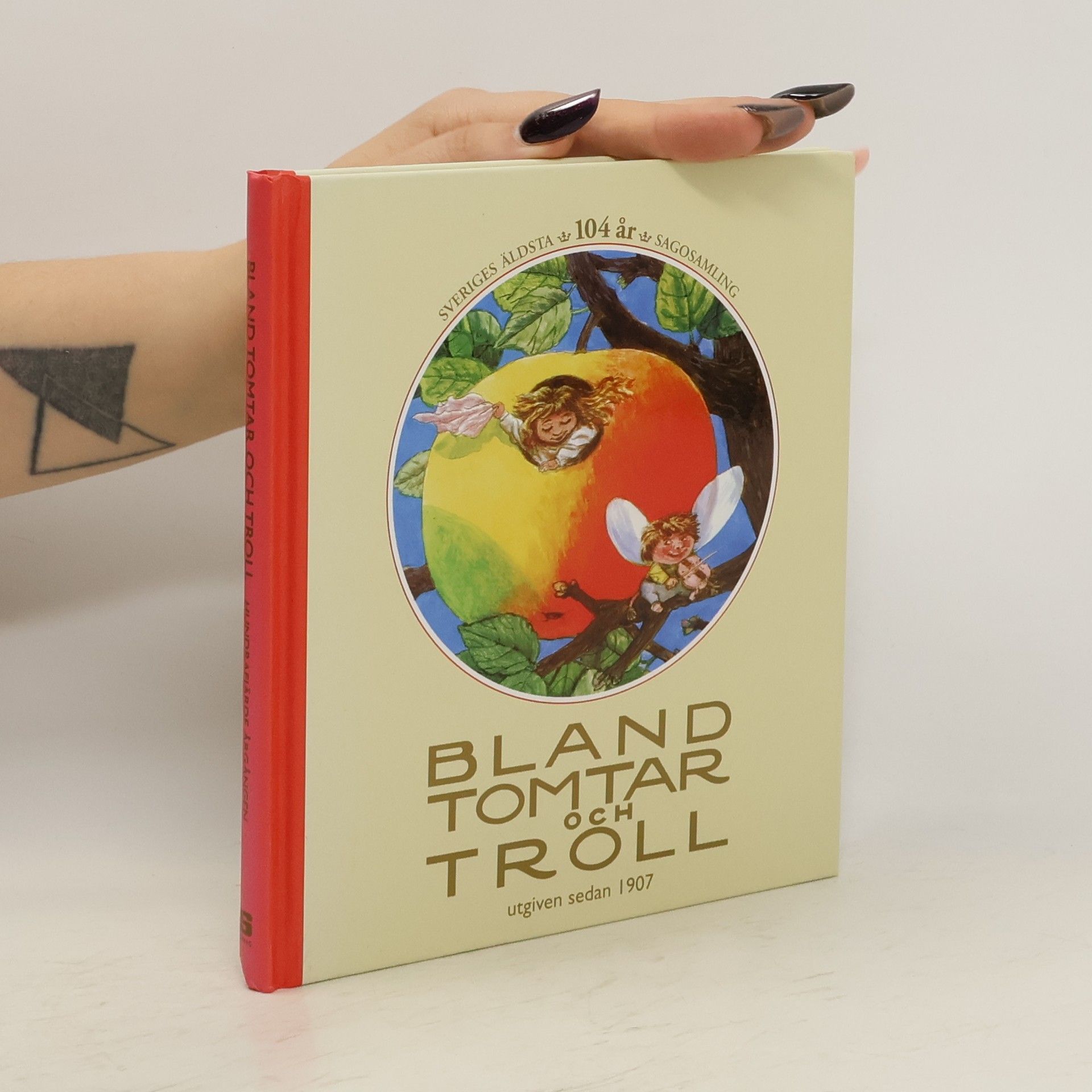 Kerstin Almegård Bland tomtar och troll