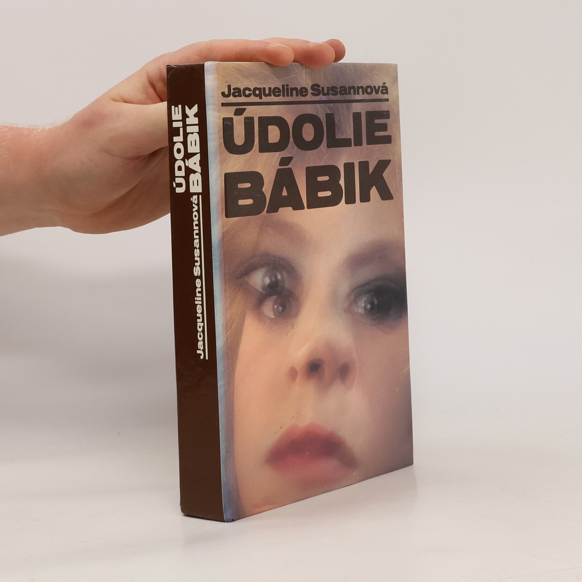 Jacqueline Susann Údolie bábik
