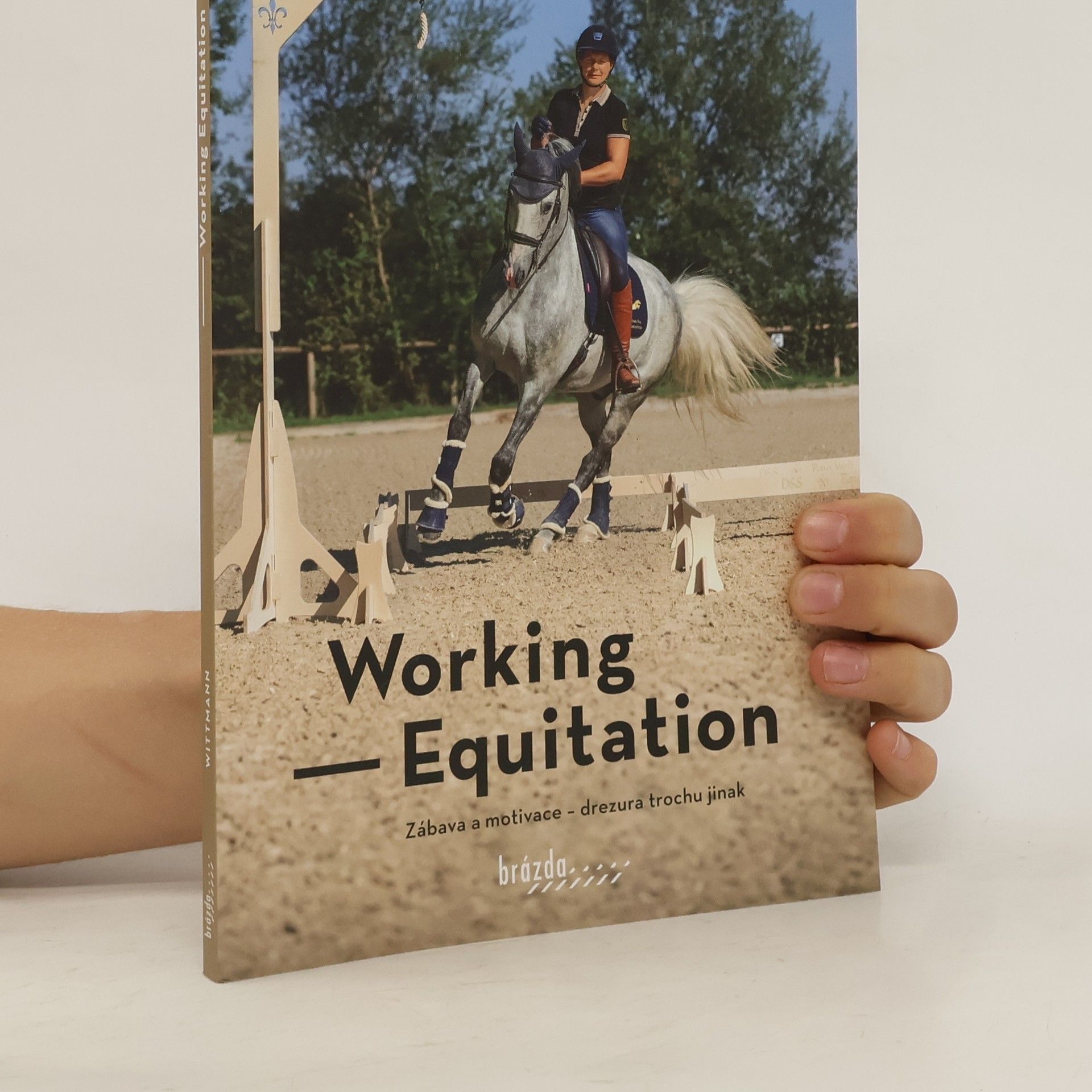 Barbora Linhartová Working - Equitation