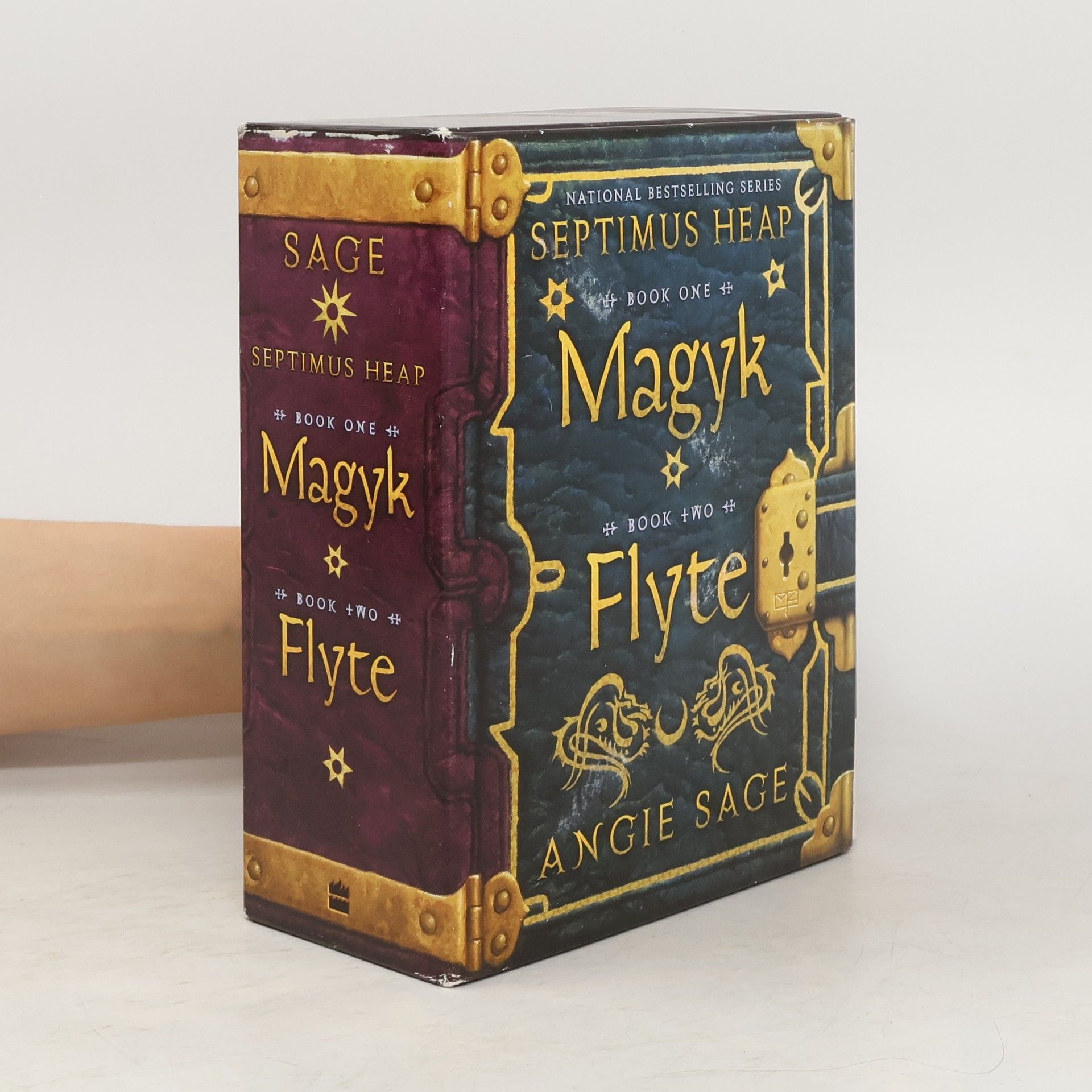 Angie Sage Septimus Heap Box Set: Books 1 and 2 (box set, 2 svazky)