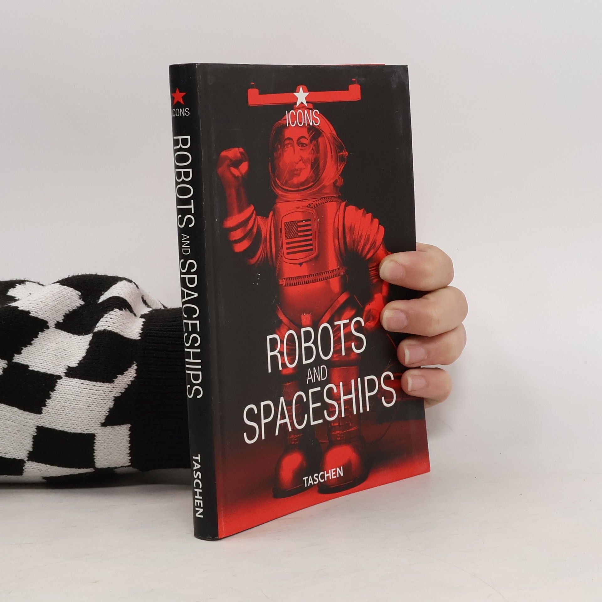 Teruhisa Kitahara Robots and spaceships