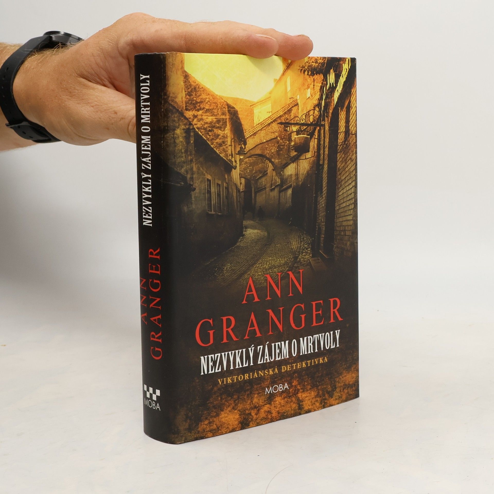 Ann Granger Nezvyklý zájem o mrtvoly