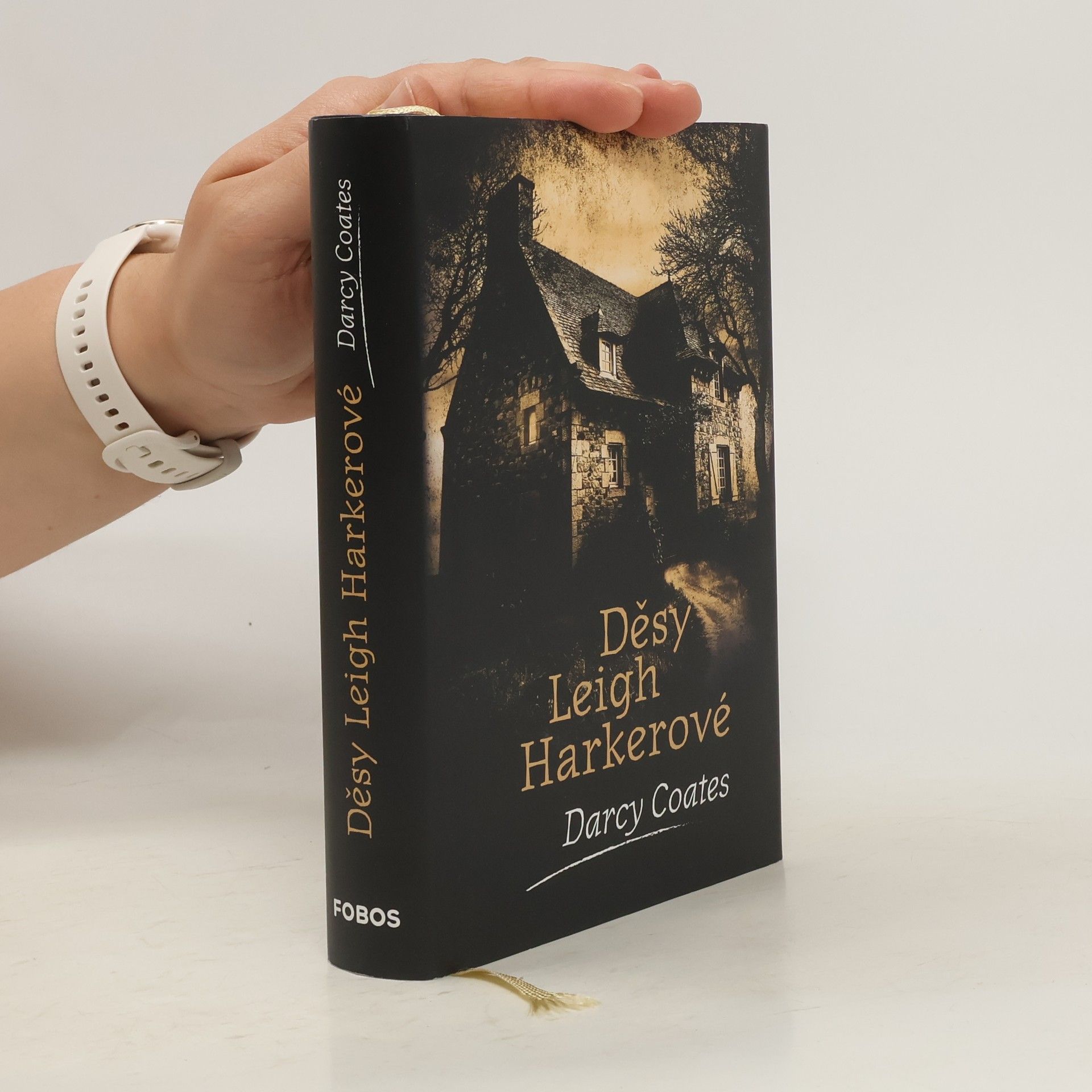 Darcy Coates Děsy Leigh Harkerové