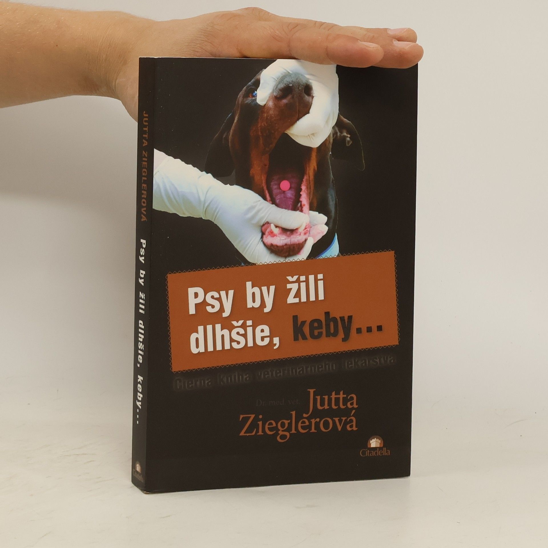 Jutta Ziegler Psy by žili dlhšie, keby...