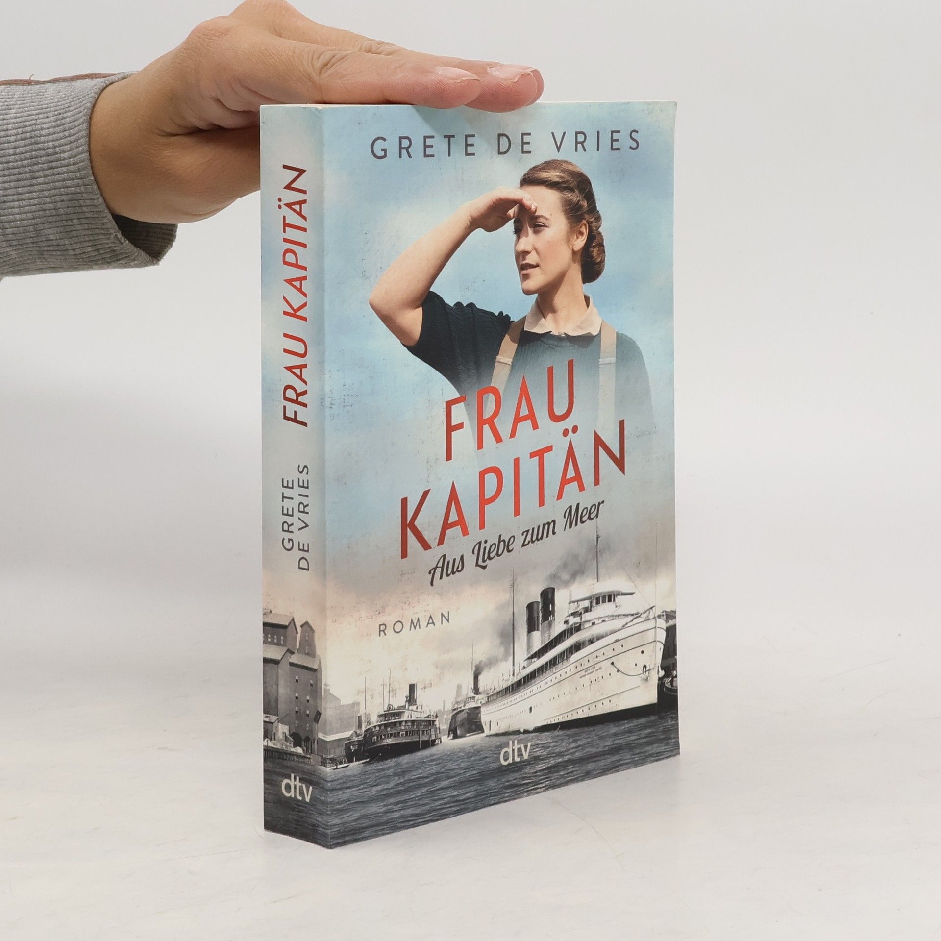 Grete de Vries Frau Kapitän