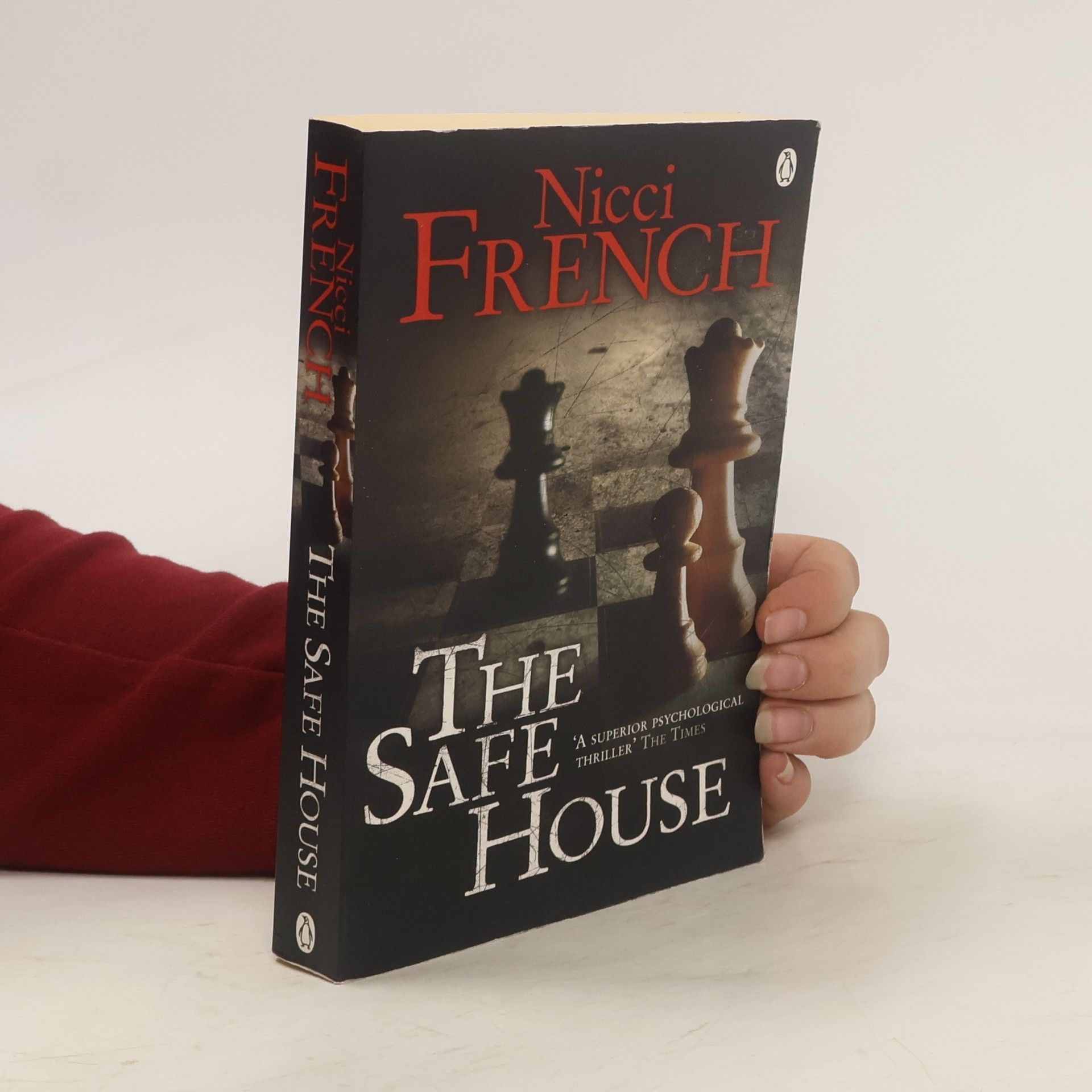 Nicci French The Safe House