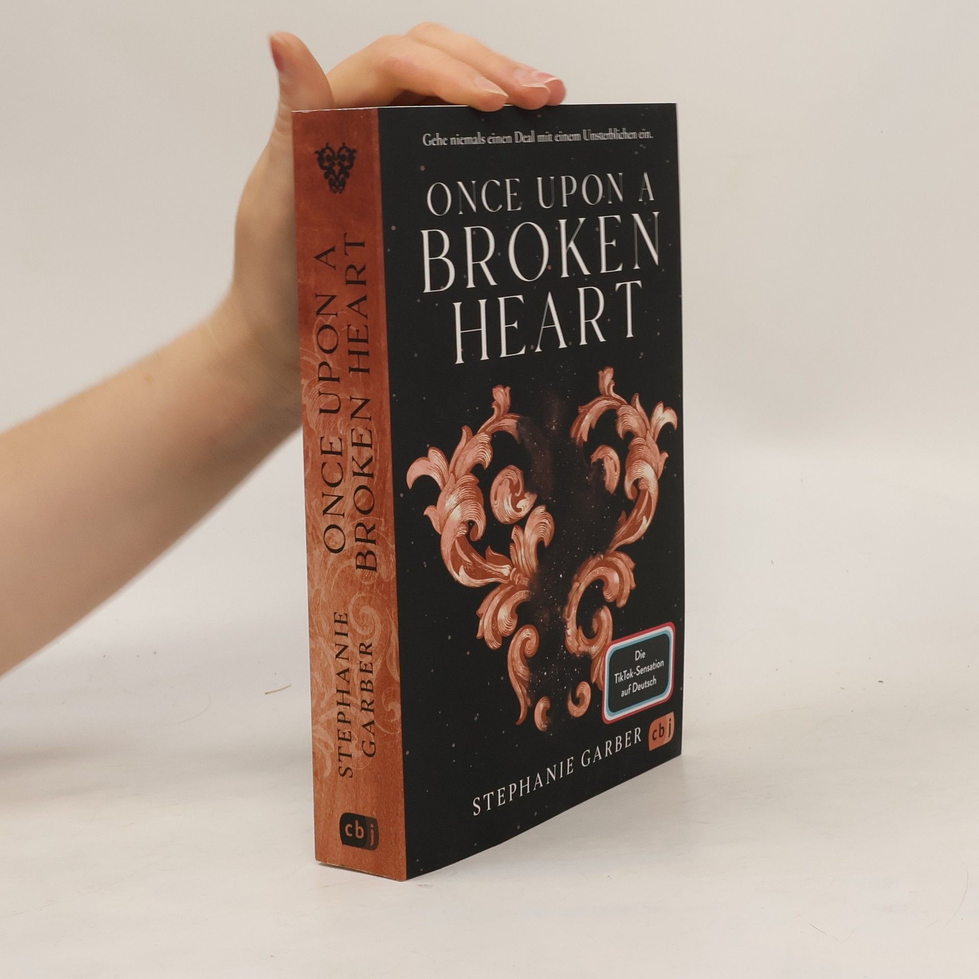 Stephanie Garber Once Upon a Broken Heart