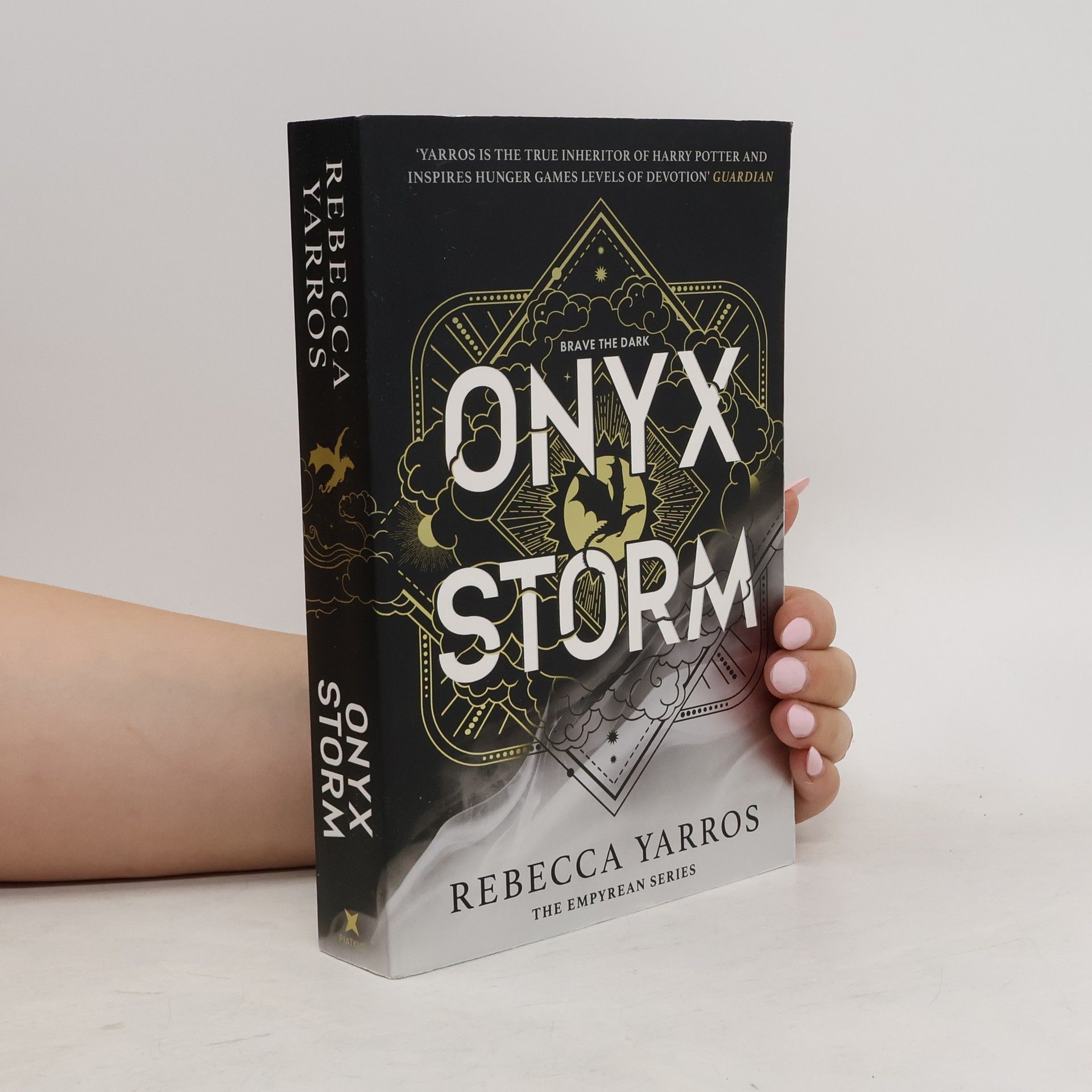 Rebecca Yarros Onyx Storm