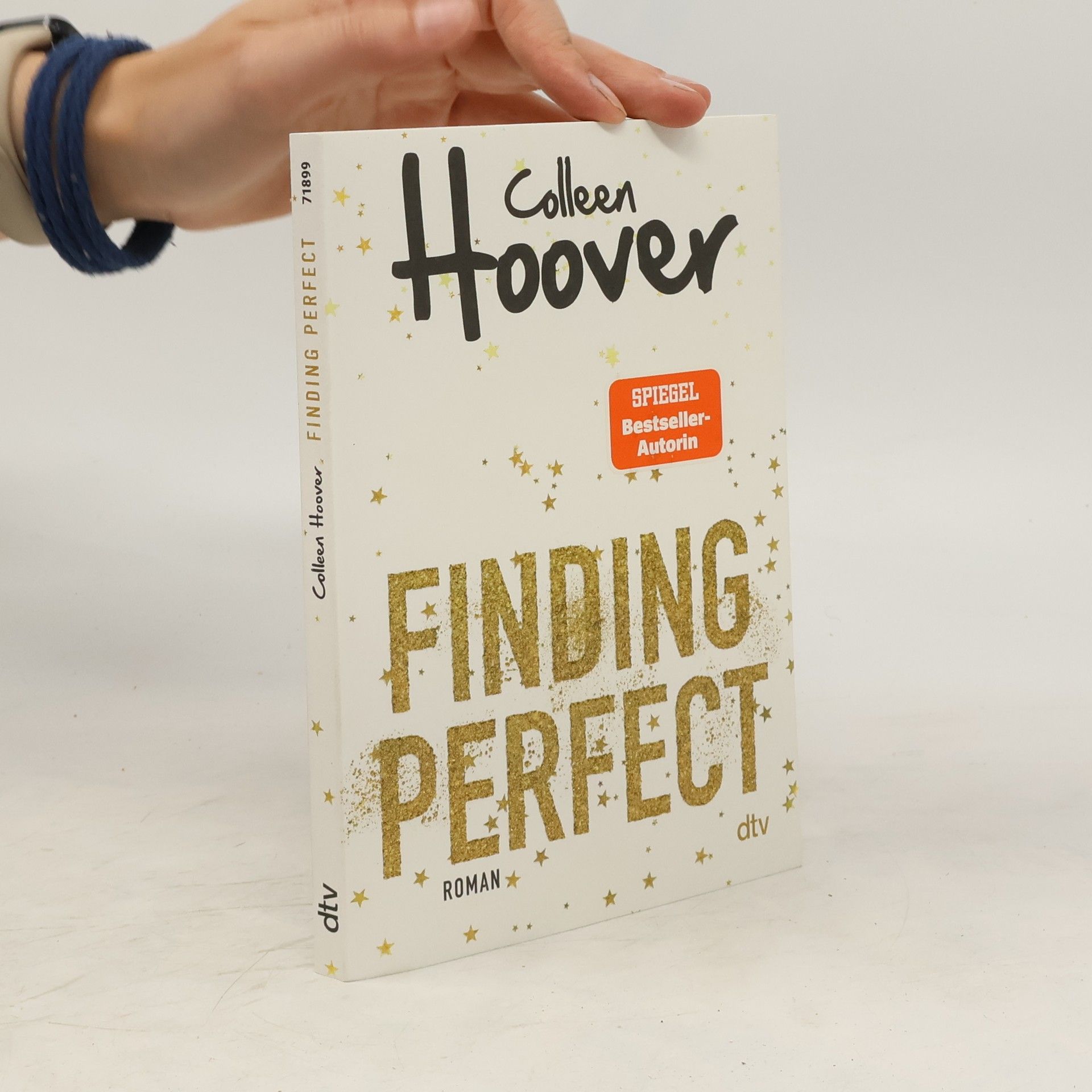Colleen Hoover Finding perfect