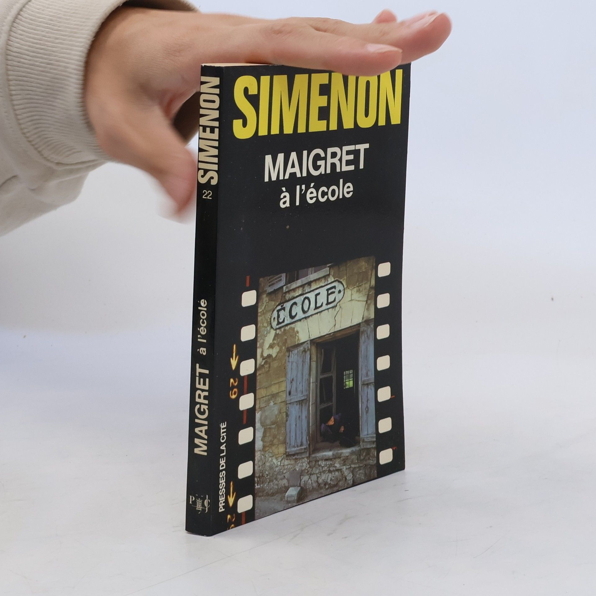 Georges Simenon Maigret à l'école