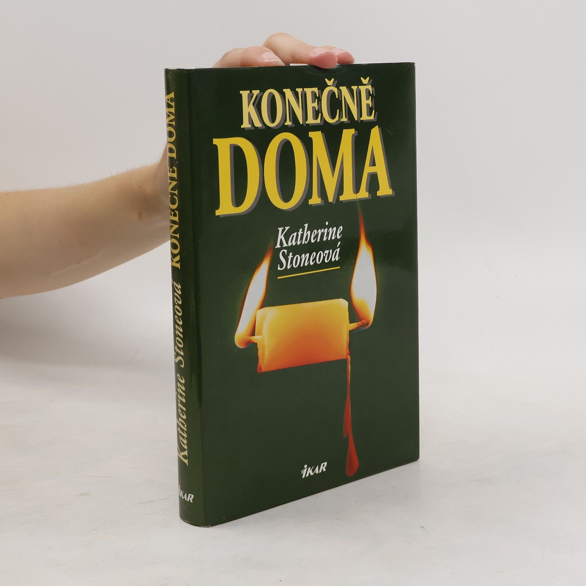 Katherine Stone Konečně doma